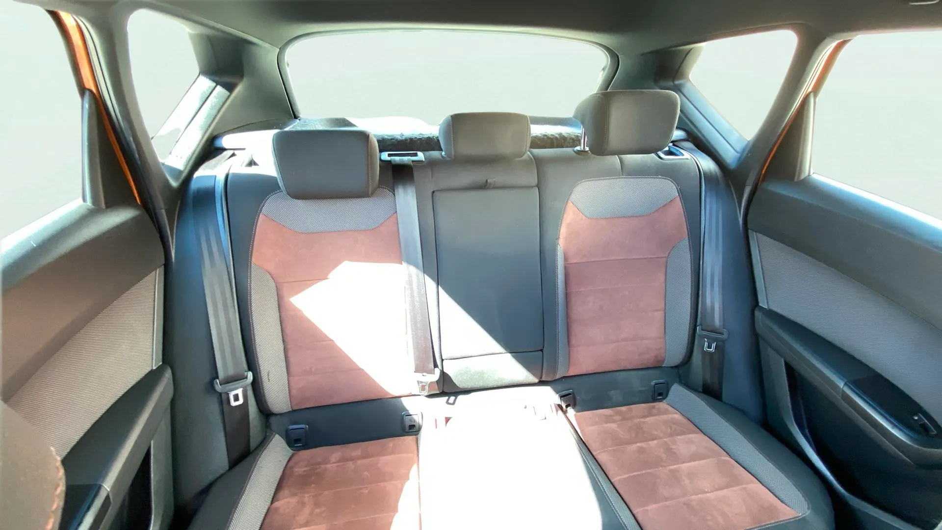 SEAT Ateca 1.4 EcoTSI DSG 4D Xcel - foto 17