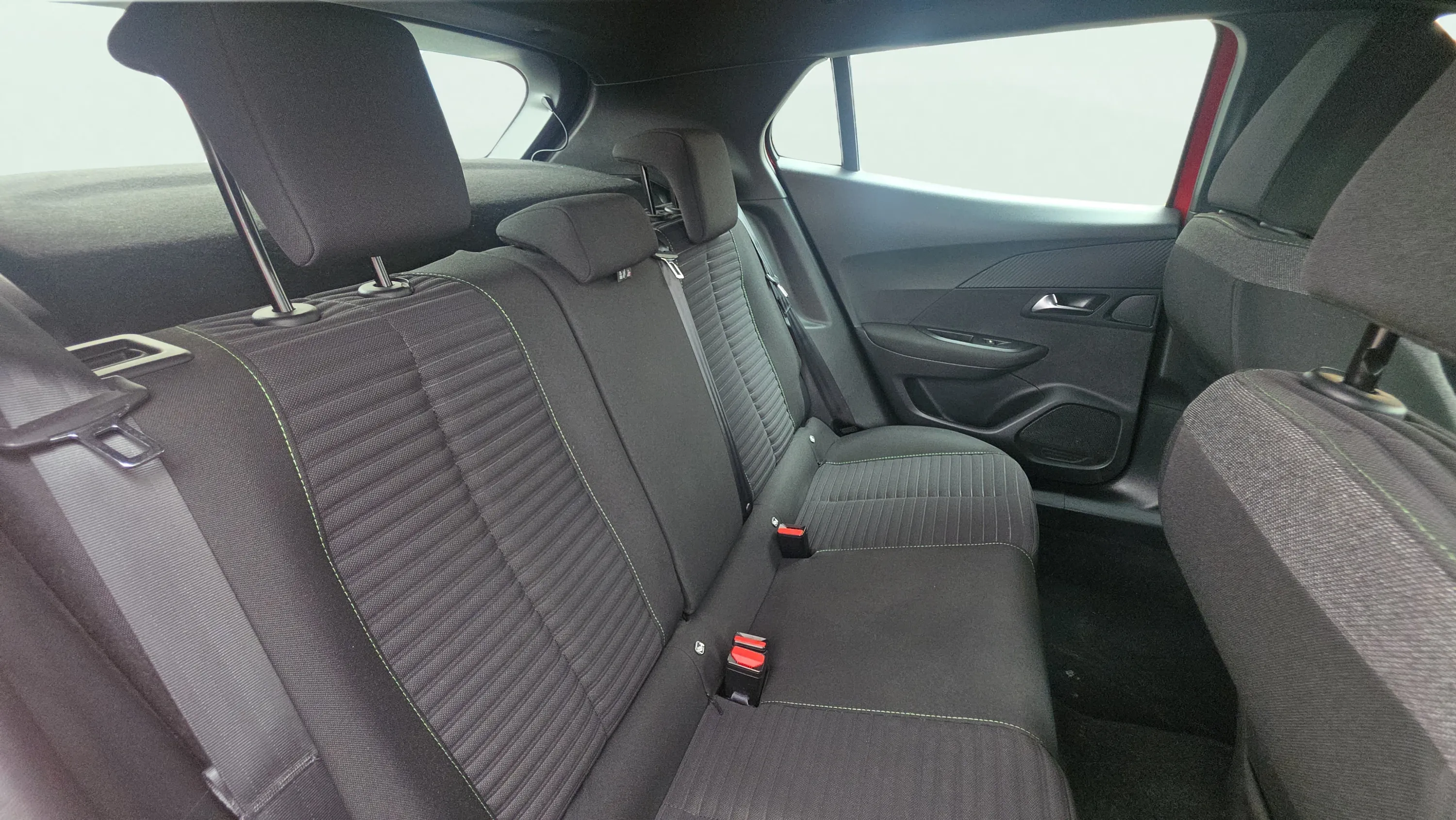 Peugeot 2008 Active PureTech 100 - foto 20