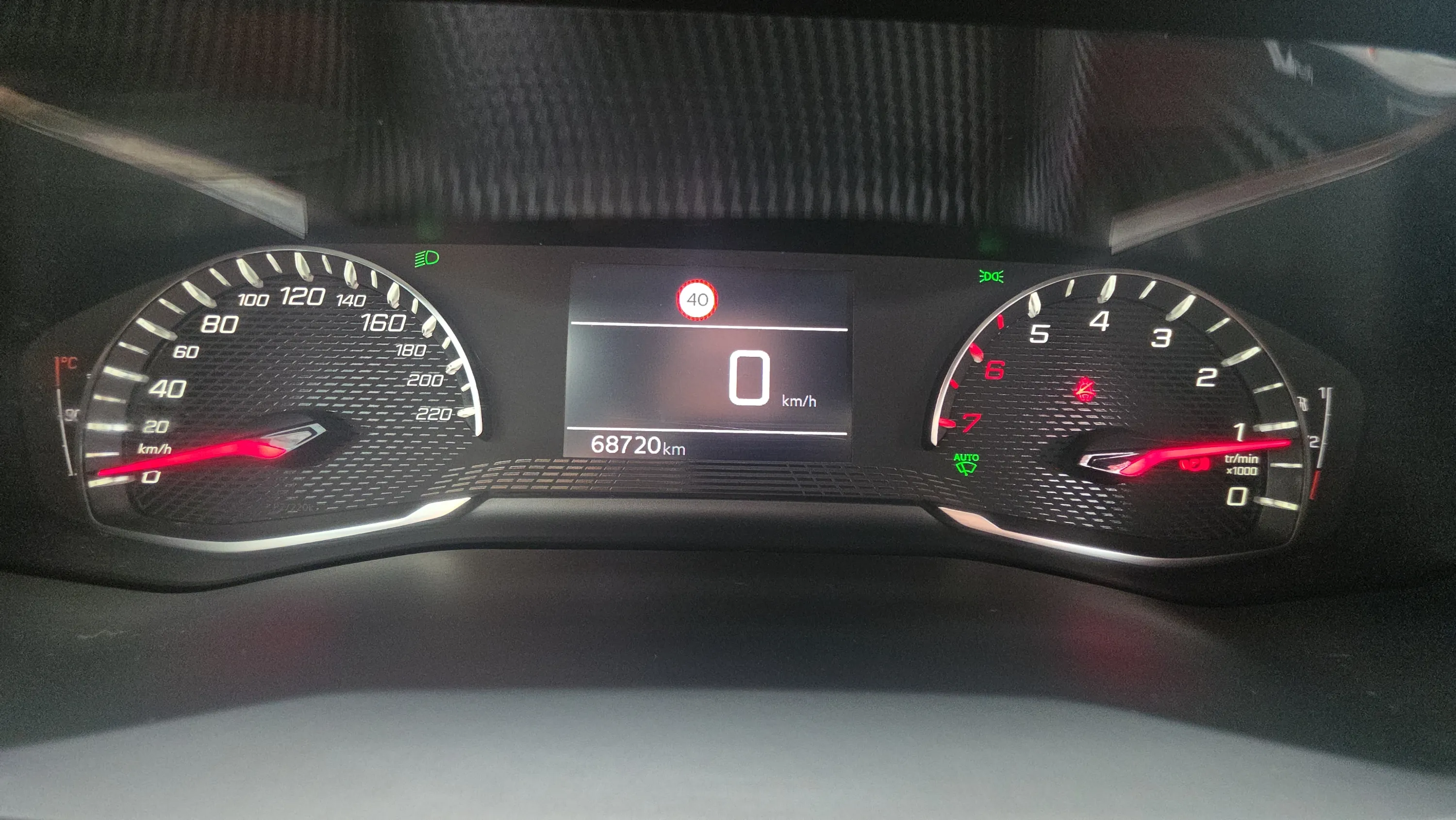 Peugeot 2008 Active PureTech 100 - foto 17