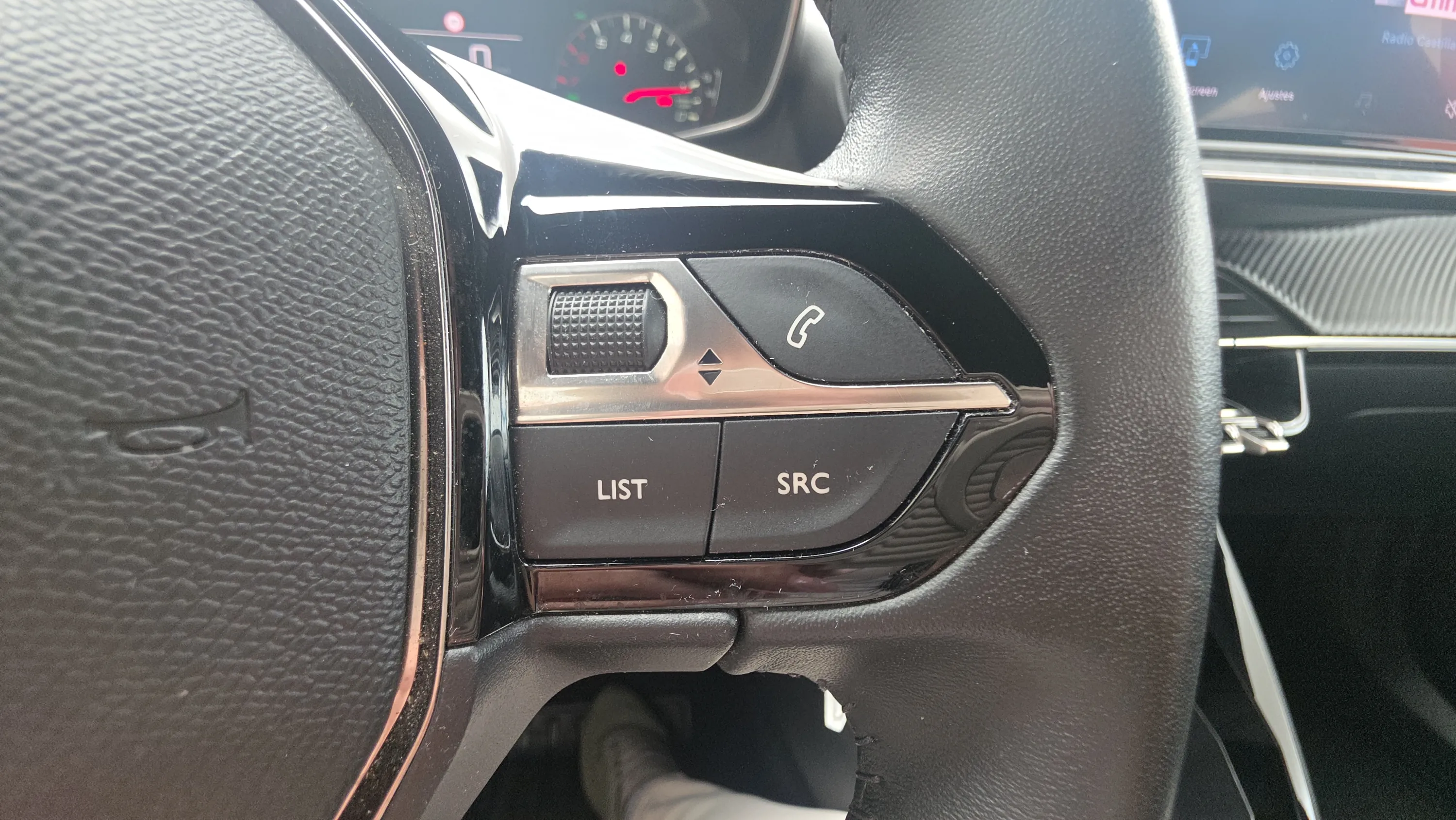 Peugeot 2008 Active PureTech 100 - foto 19
