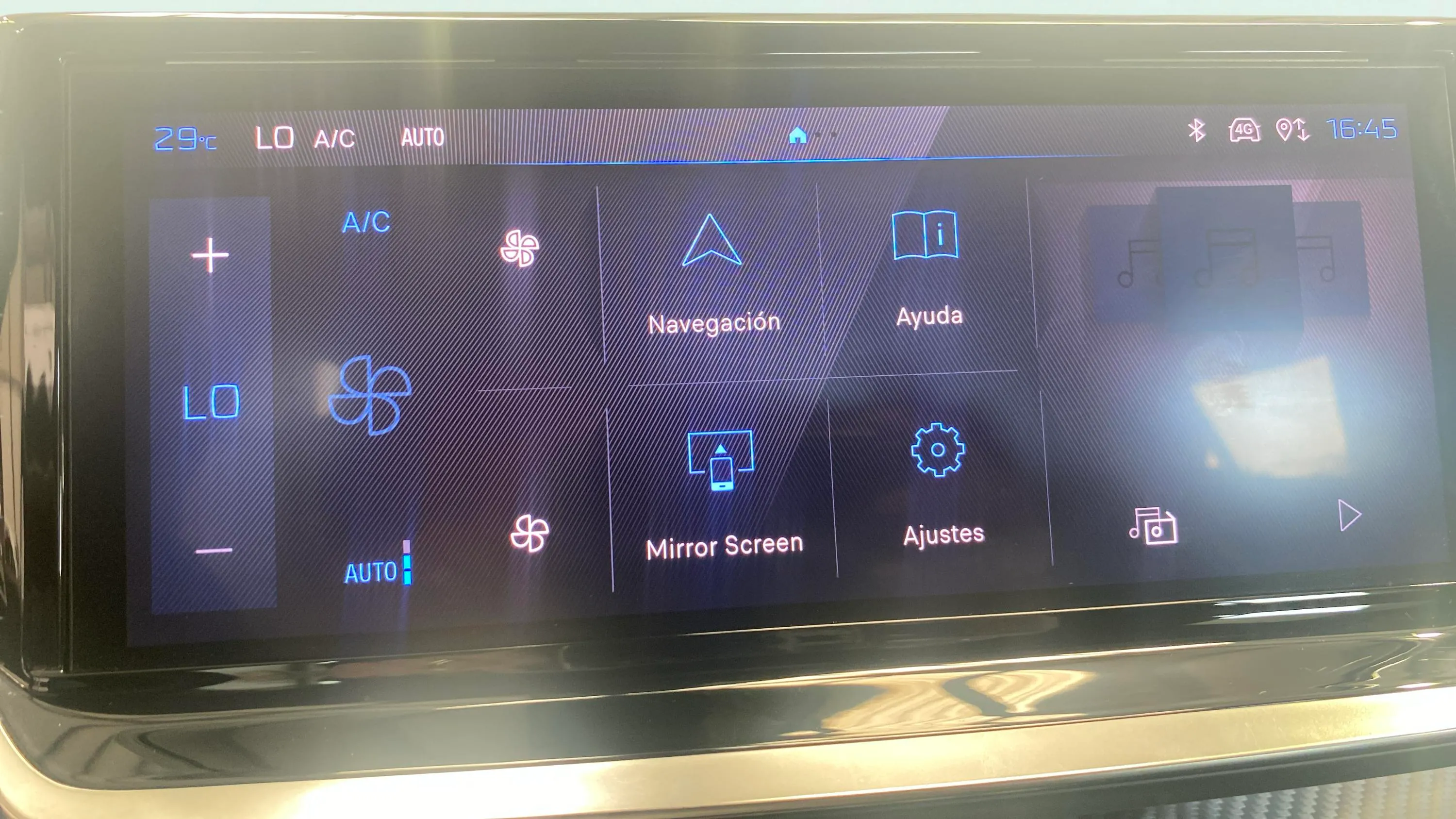 Peugeot 2008 Active PureTech 100 - foto 13
