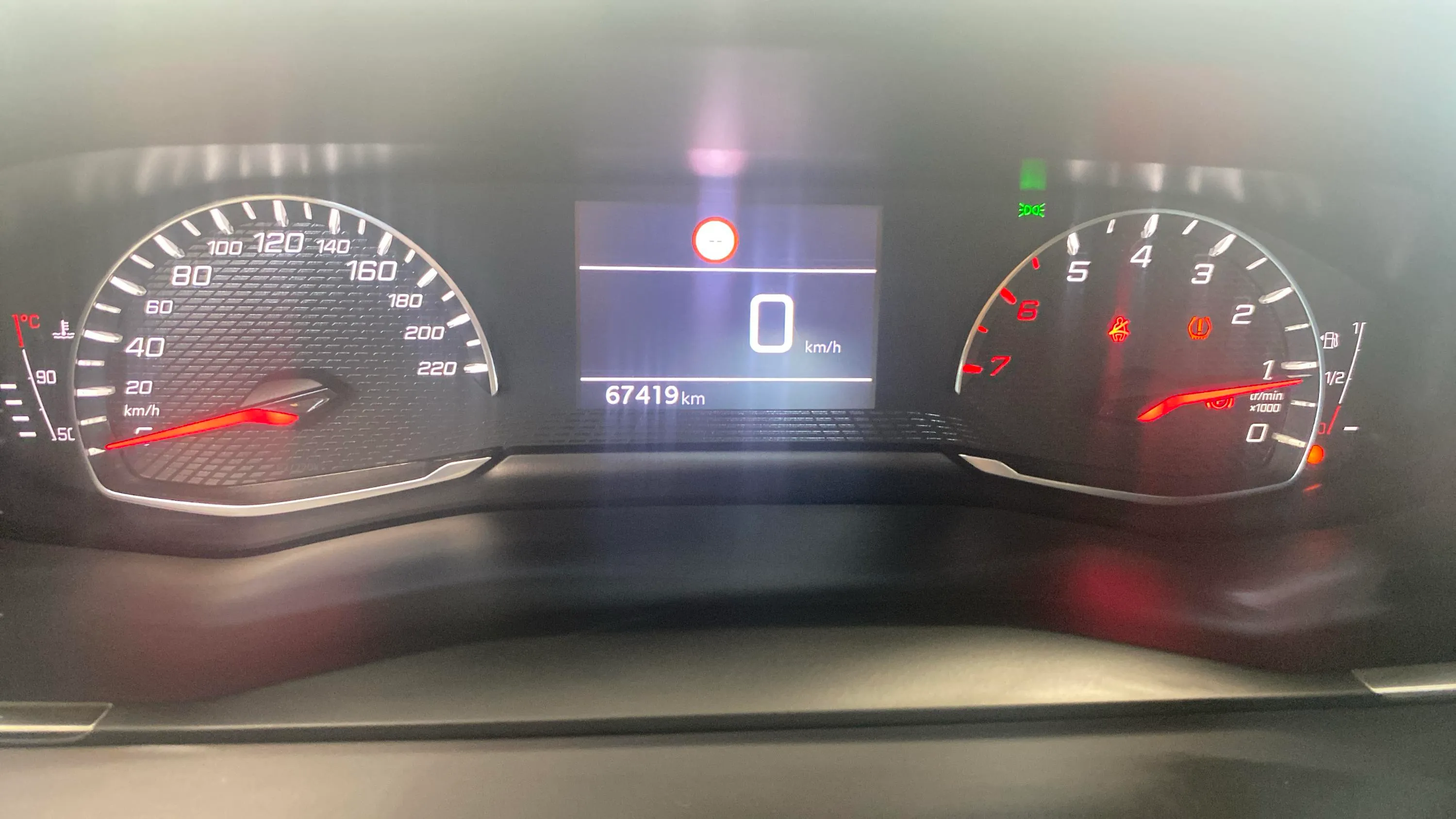 Peugeot 2008 Active PureTech 100 - foto 11