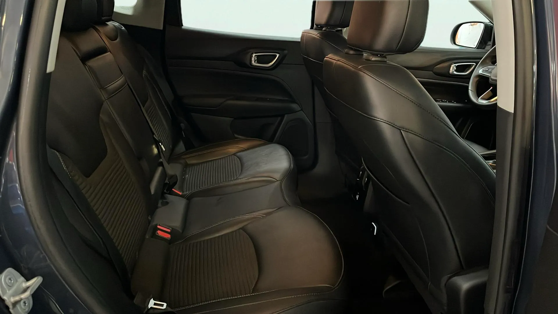 Jeep Compass 4xe 1.3 PHEV Limited AWD - foto 19