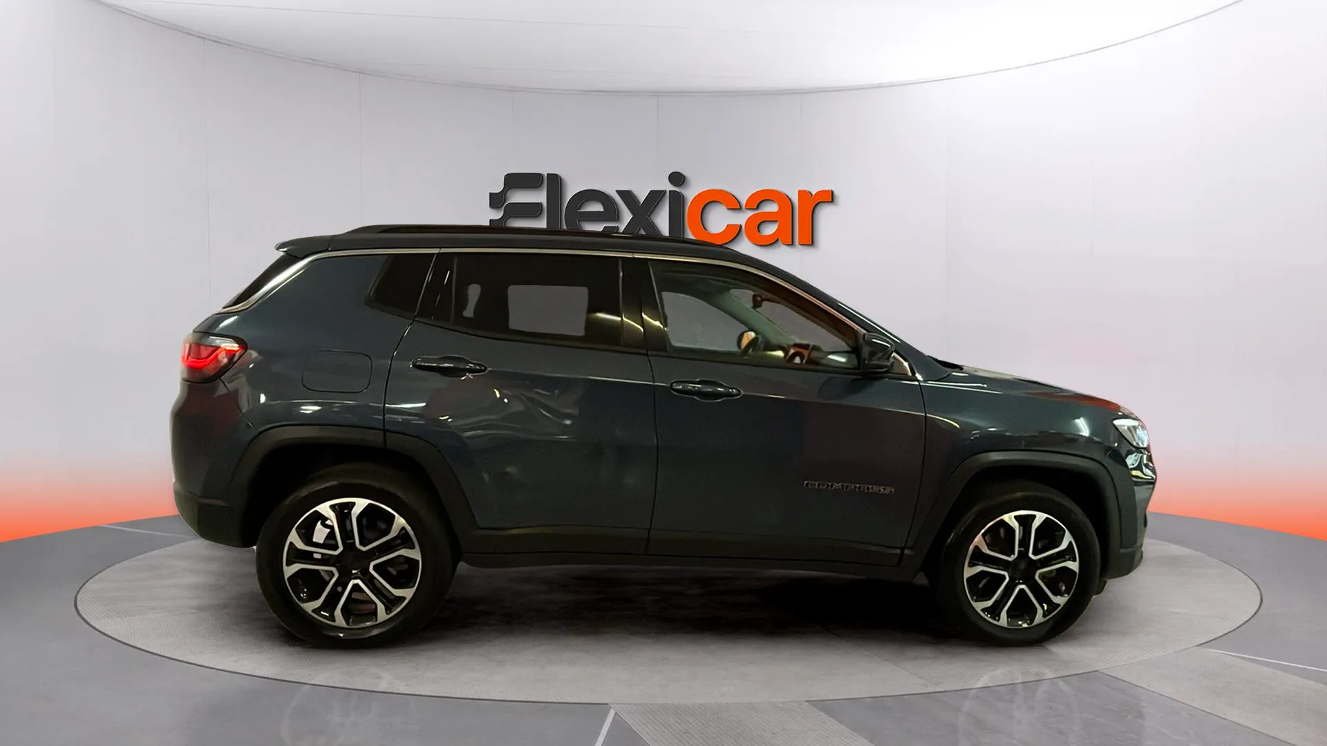 Jeep Compass 4xe 1.3 PHEV Limited AWD - foto 8