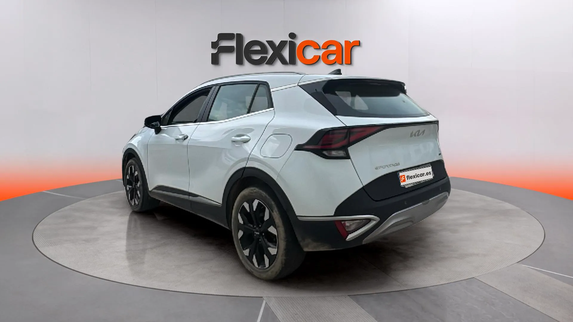 Kia Sportage 1.6 T-GDi PHEV Drive 4x4 - foto 4