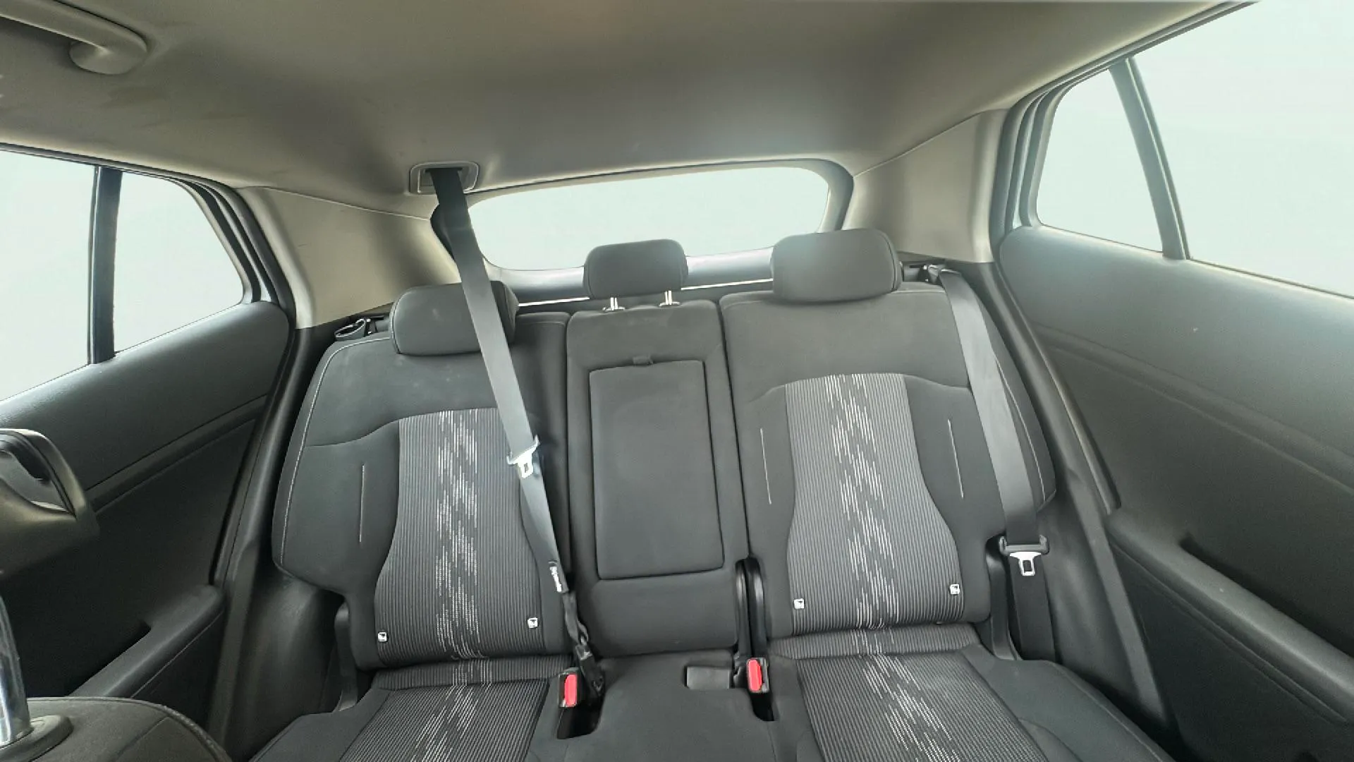 Kia Sportage 1.6 T-GDi PHEV Drive 4x4 - foto 9