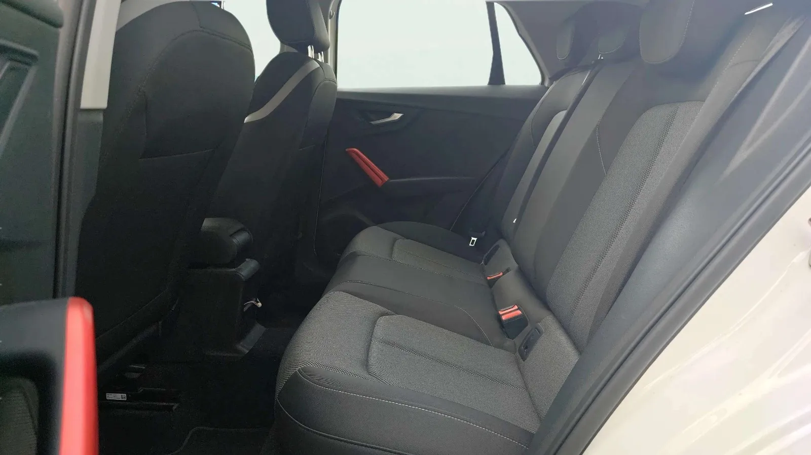 Audi Q2 Advanced 30 TDI S tronic - foto 12
