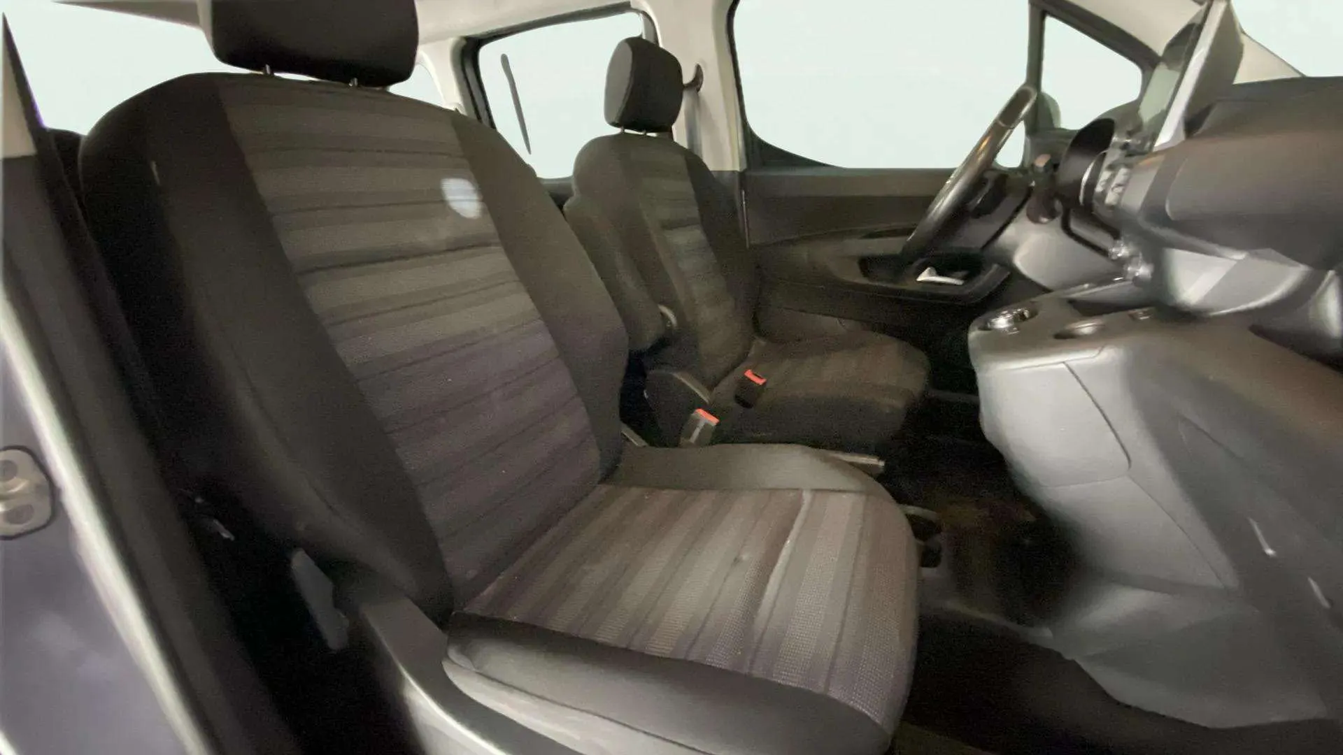 Opel Combo 1.5 TD Innovation L Aut - foto 13