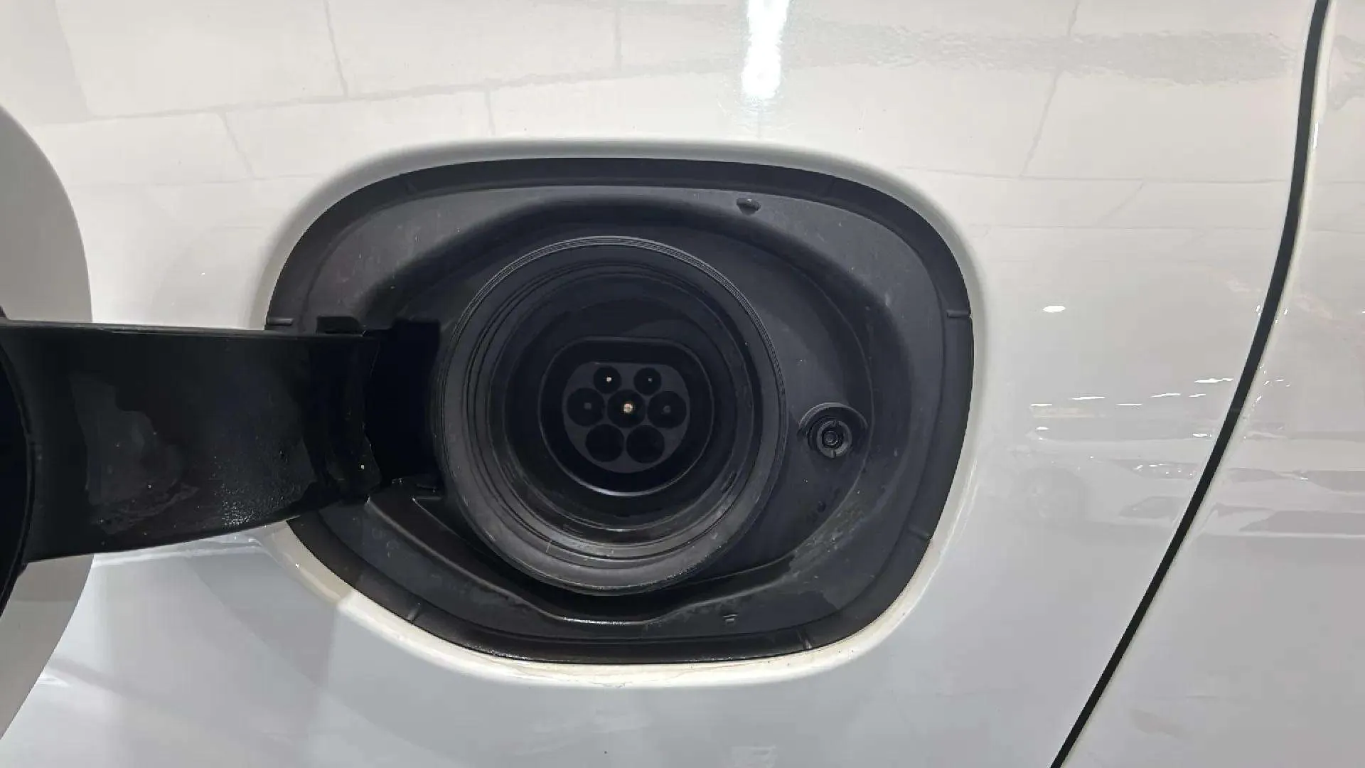 Volvo XC60 2.0 T8 AWD Momentum - foto 19