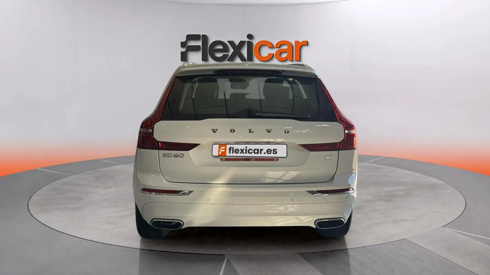 Volvo XC60 2.0 T8 AWD Momentum - foto 5