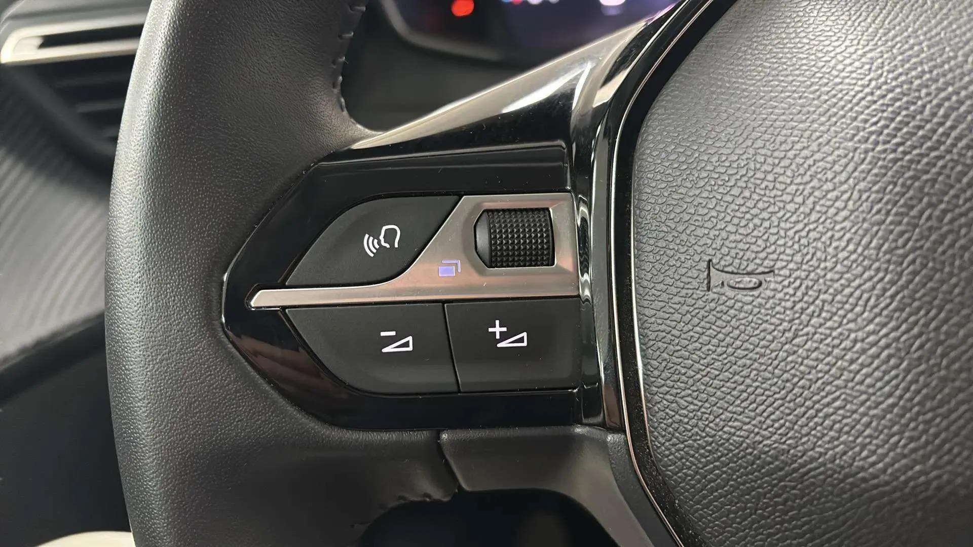 Peugeot 208 Allure Gasolina 100 - foto 16