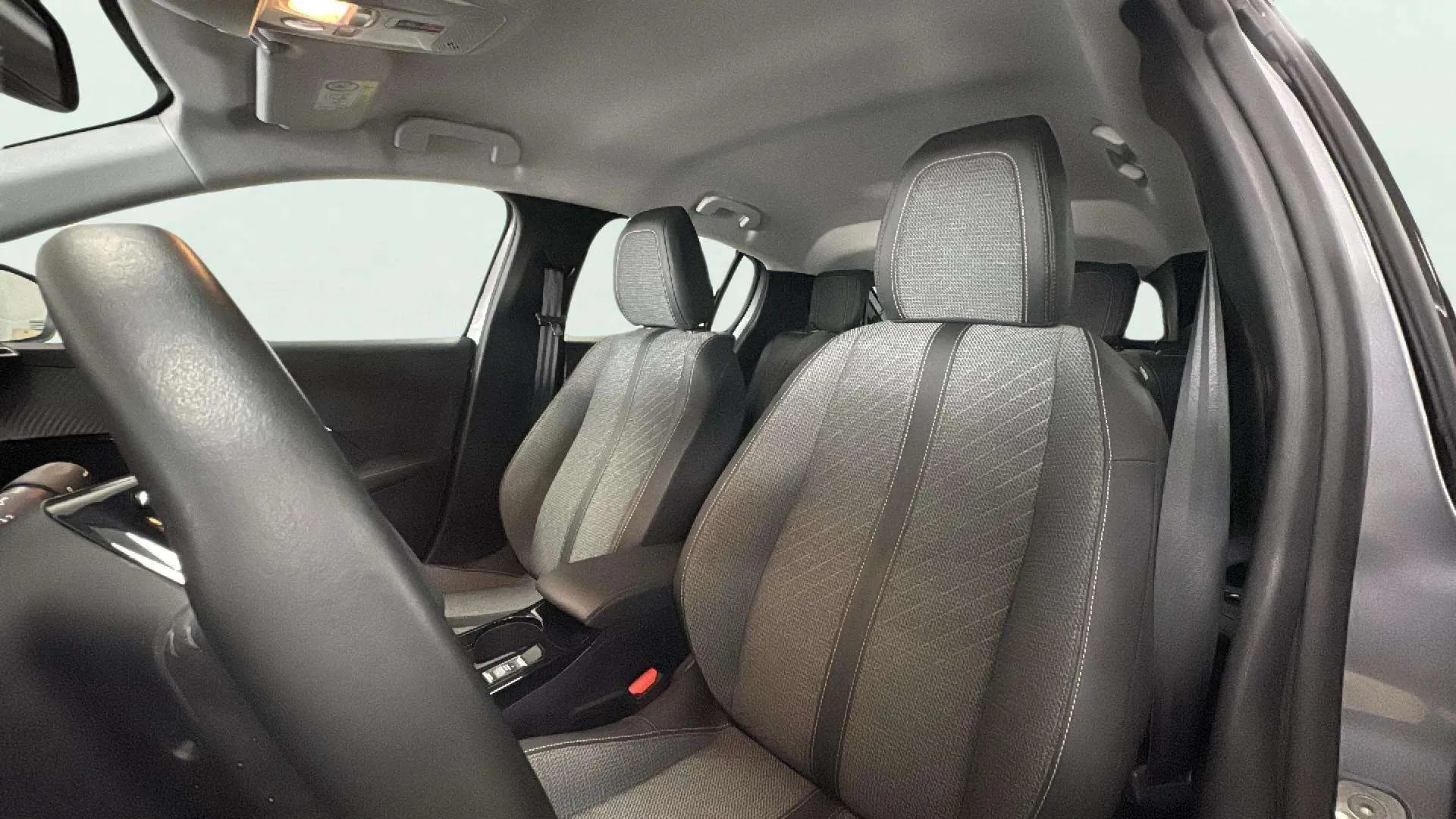 Peugeot 208 Allure Gasolina 100 - foto 9