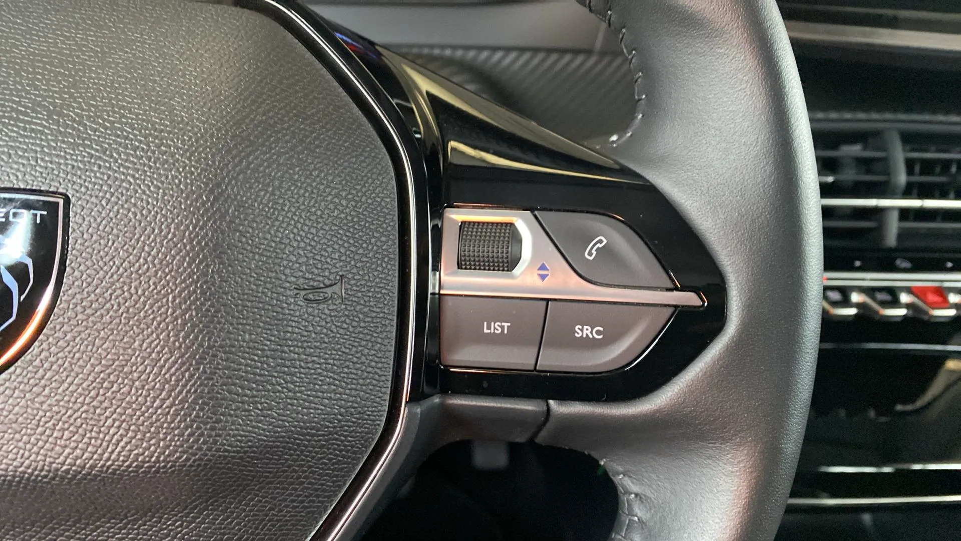 Peugeot 208 Allure Gasolina 100 - foto 18