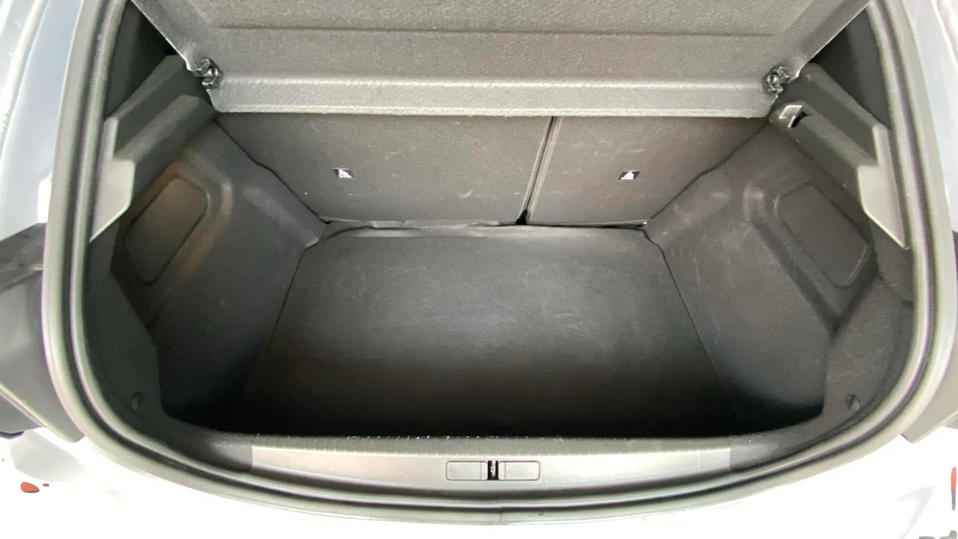 Peugeot 208 Allure Gasolina 100 - foto 9