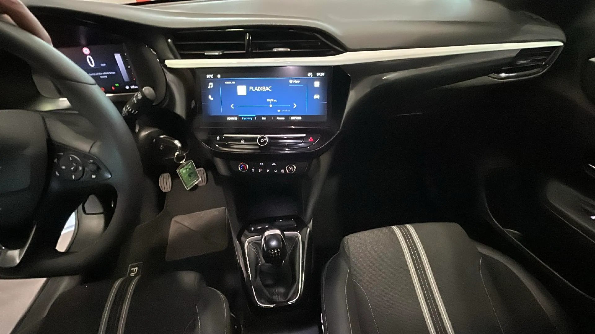 Opel Corsa 1.2T XHL GS - foto 11
