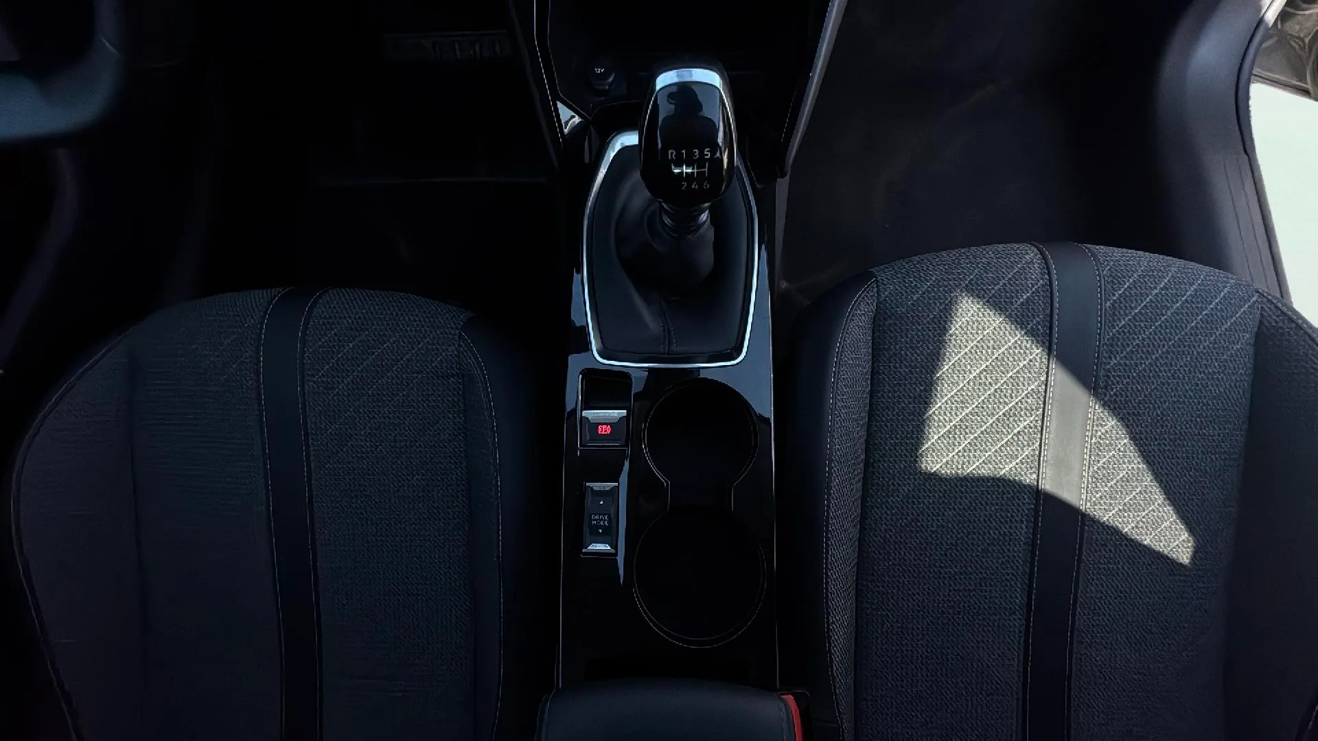 Peugeot 208 Allure Gasolina 100 - foto 15