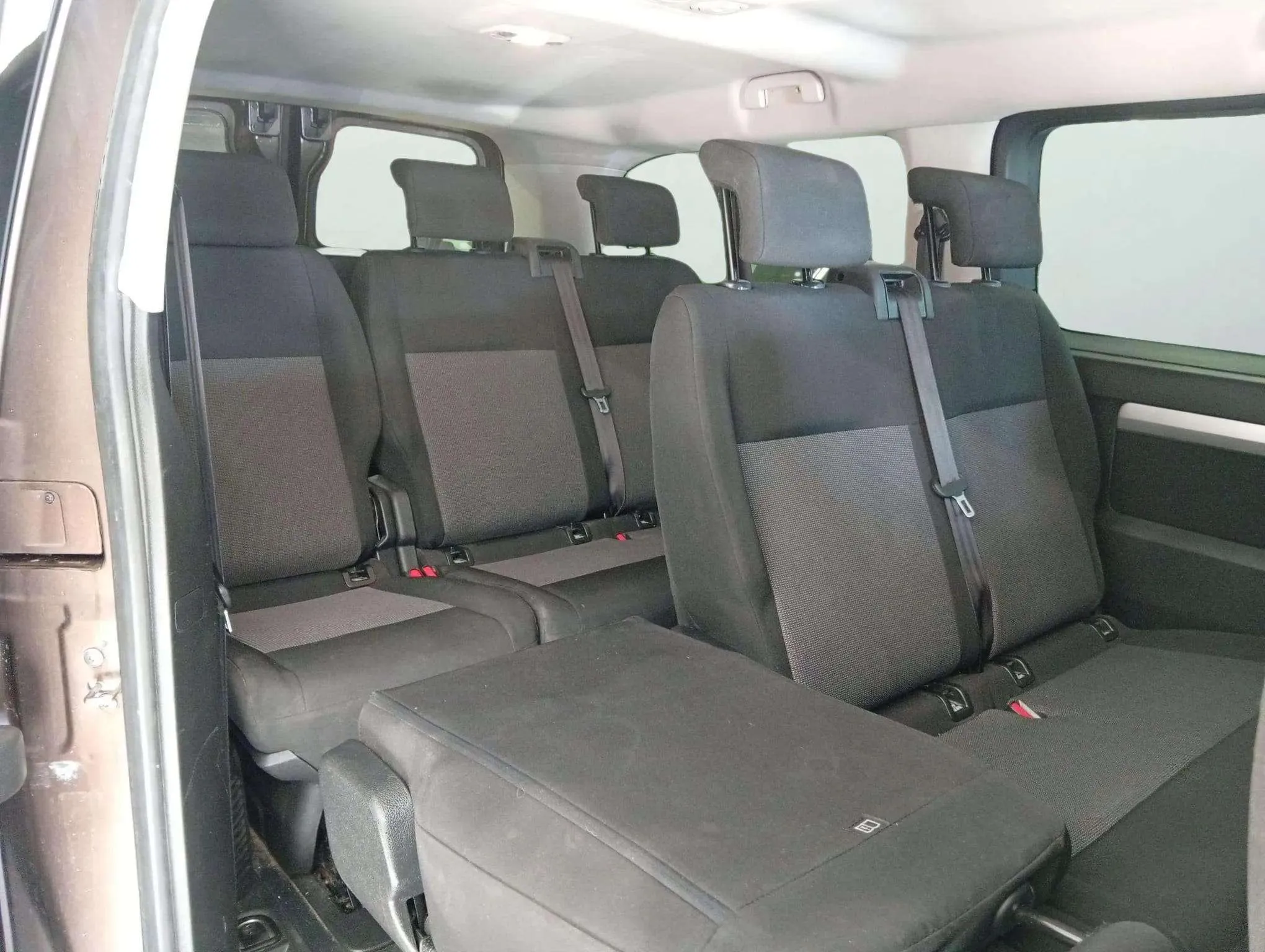 Peugeot Traveller Business 1.6 BlueHDi (115) Standard - foto 13
