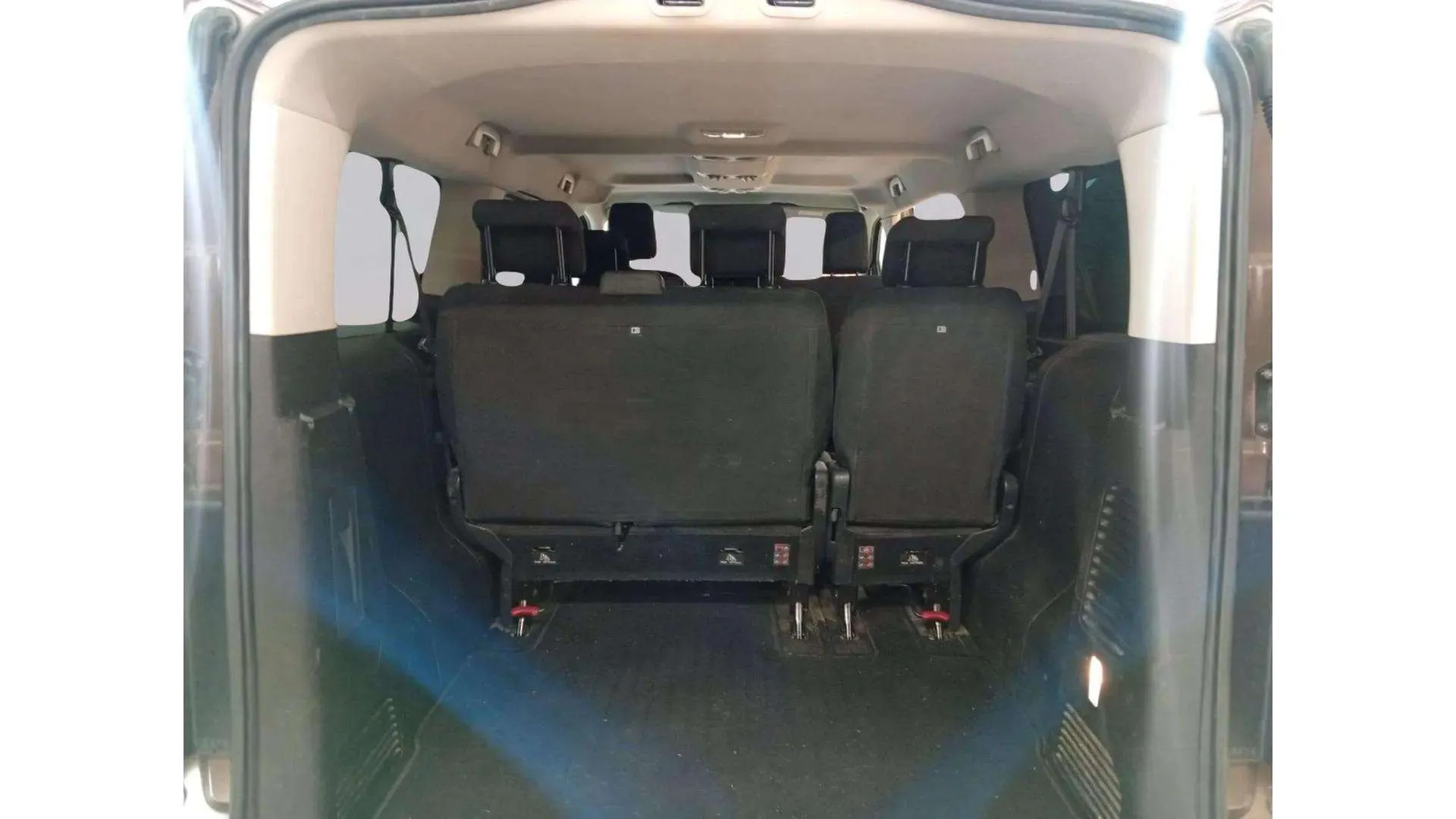 Peugeot Traveller Business 1.6 BlueHDi (115) Standard - foto 15