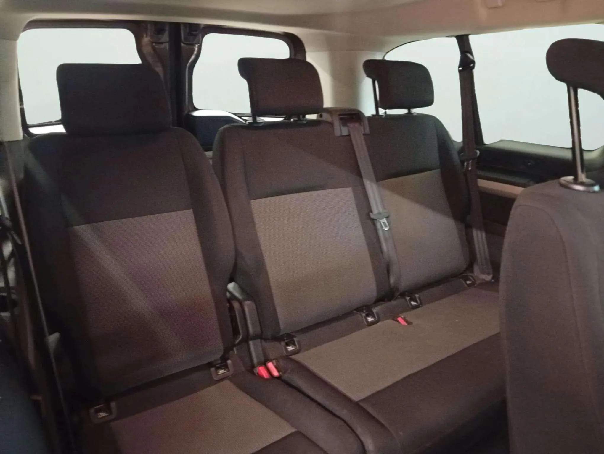 Peugeot Traveller Business 1.6 BlueHDi (115) Standard - foto 14