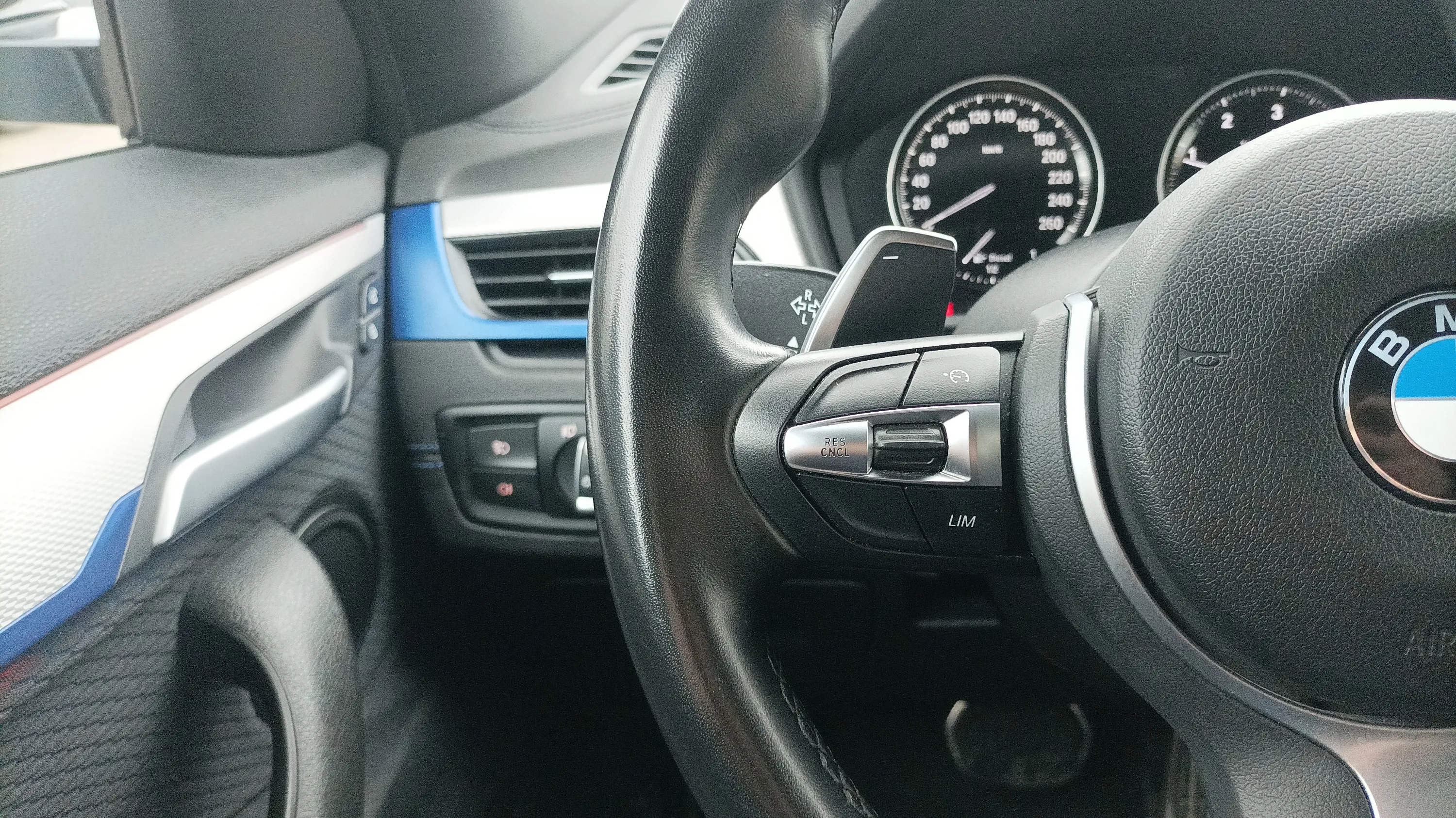 BMW X2 sDrive18d - foto 17