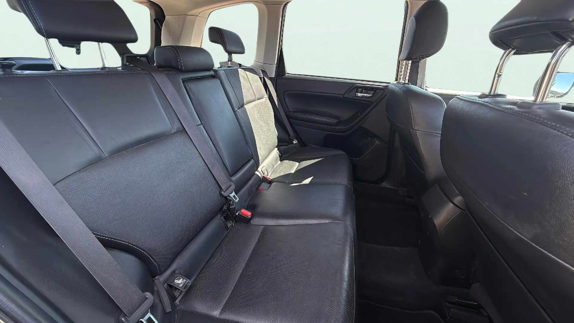 Subaru Forester 2.0 TD Executive Plus - foto 14