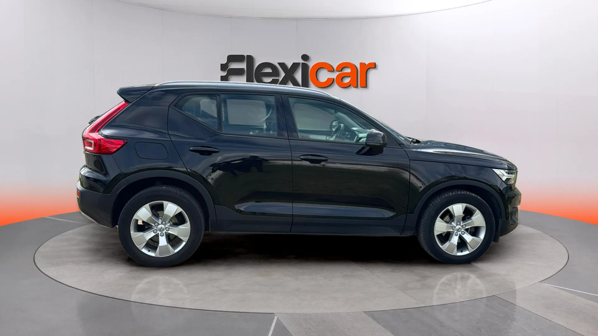 Volvo XC40 2.0 D3 - foto 4
