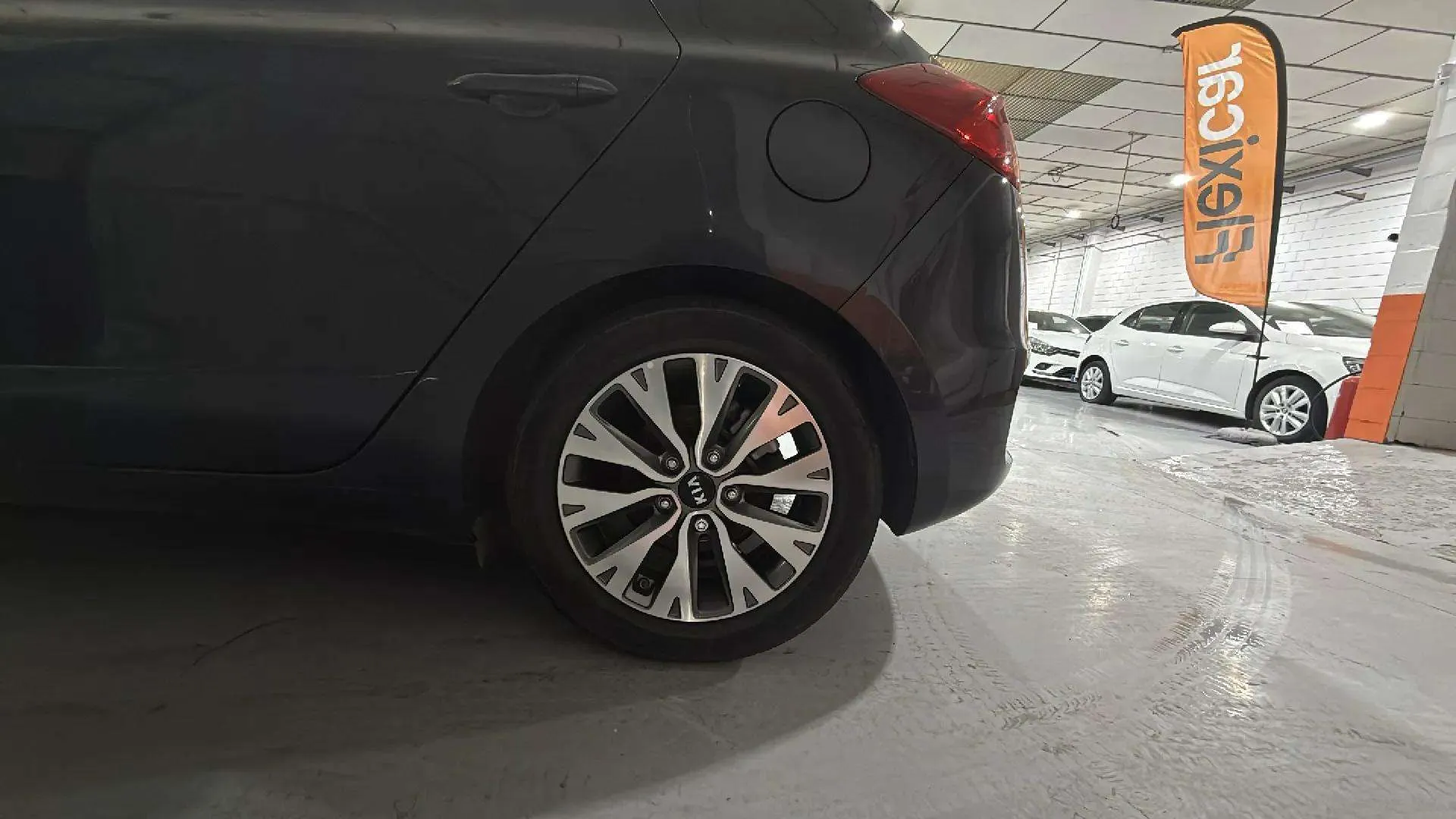 Kia Ceed 1.4 CRDi WGT Drive - foto 17