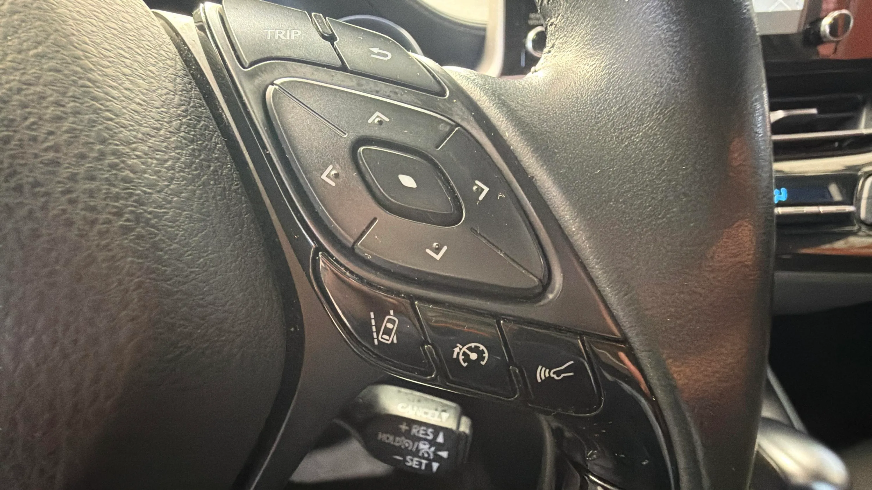 Toyota C-HR 1.8 125H Active - foto 12