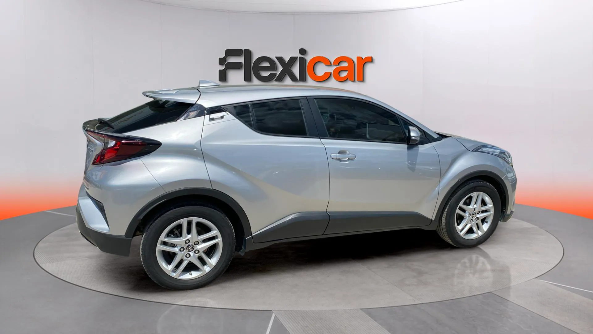 Toyota C-HR 1.8 125H Active - foto 12