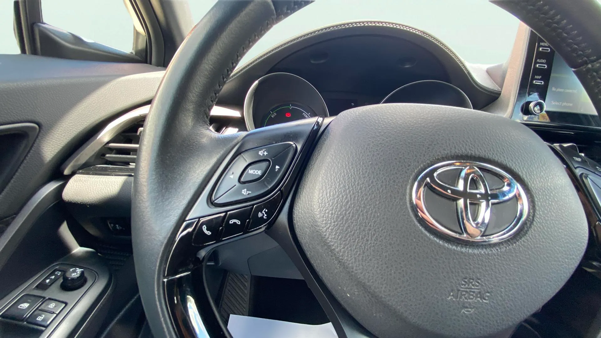 Toyota C-HR 1.8 125H Active - foto 22