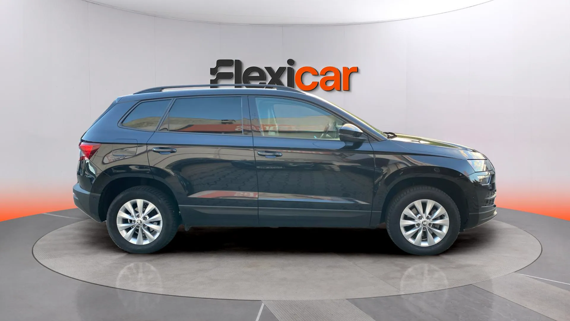 Škoda Karoq 1.6 TDI DSG Ambition - foto 4
