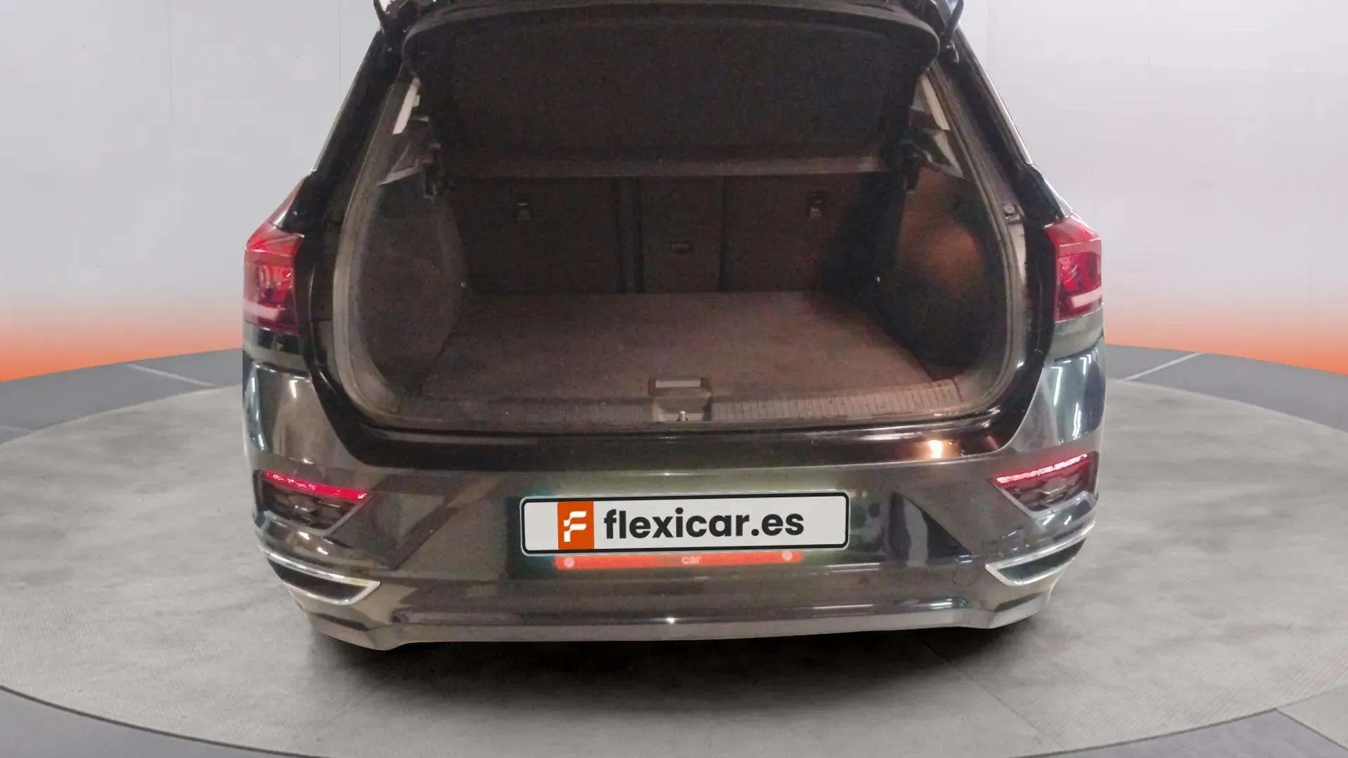 Volkswagen T-Roc Advance R-Line 1.0 TSI - foto 28