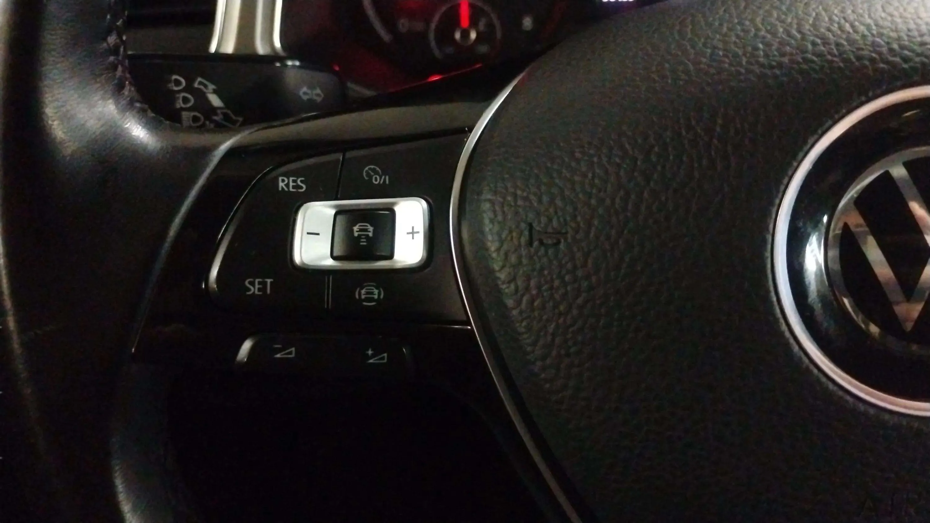 Volkswagen T-Roc Advance R-Line 1.0 TSI - foto 22