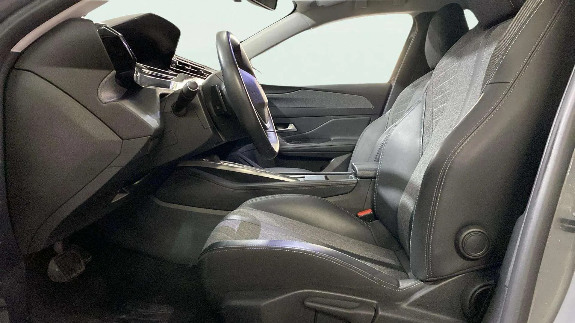 Peugeot 408 Allure PHEV 180 e-EAT8 - foto 10