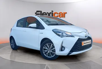 toyota yaris 15 100h active hibrido no enchufable automatica vilanova 1 903000000241646