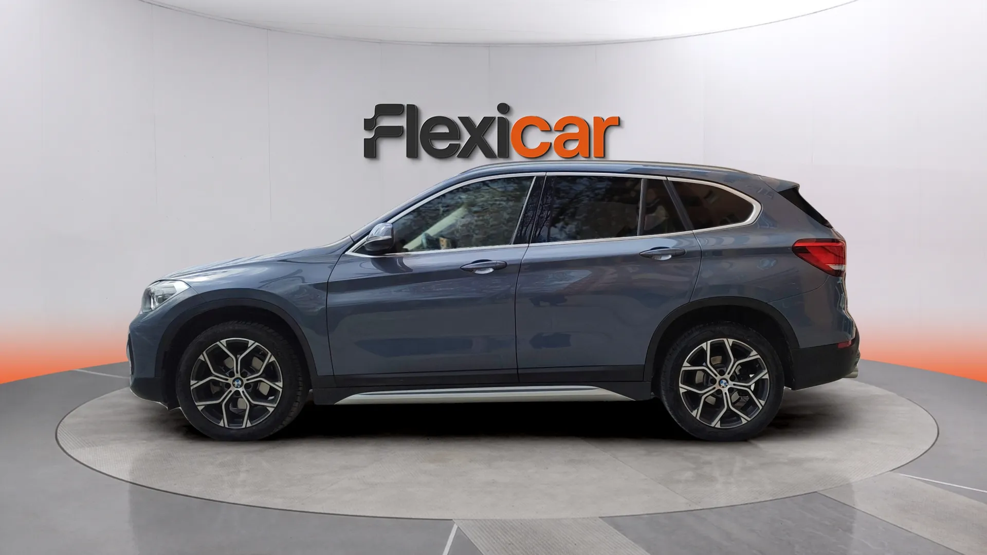 BMW X1 sDrive18d - foto 3