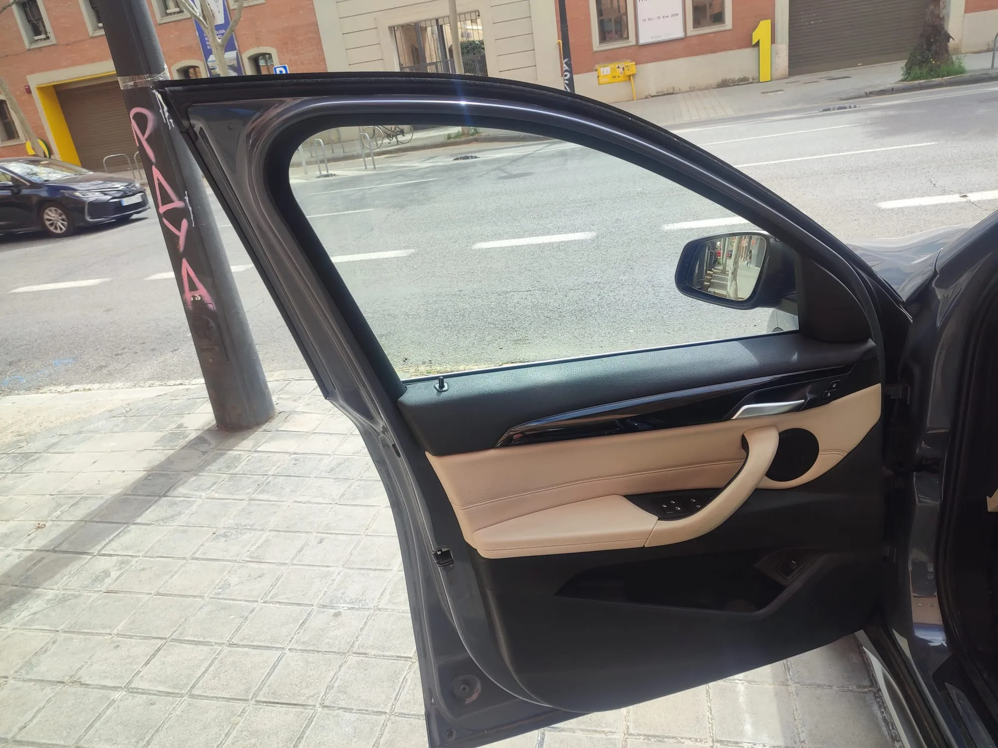 BMW X1 sDrive18d - foto 22