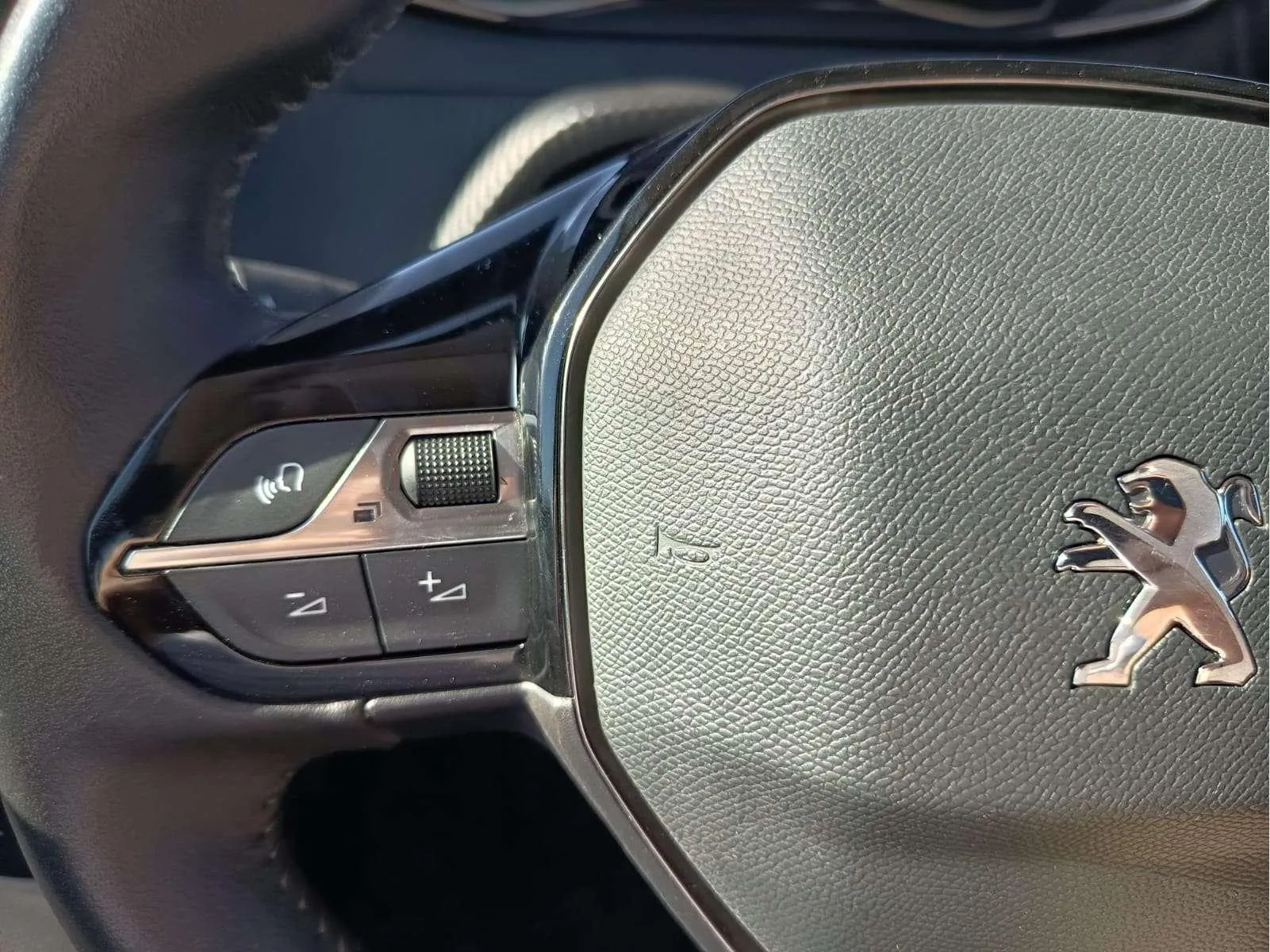 Peugeot 2008 Active BlueHDi - foto 13