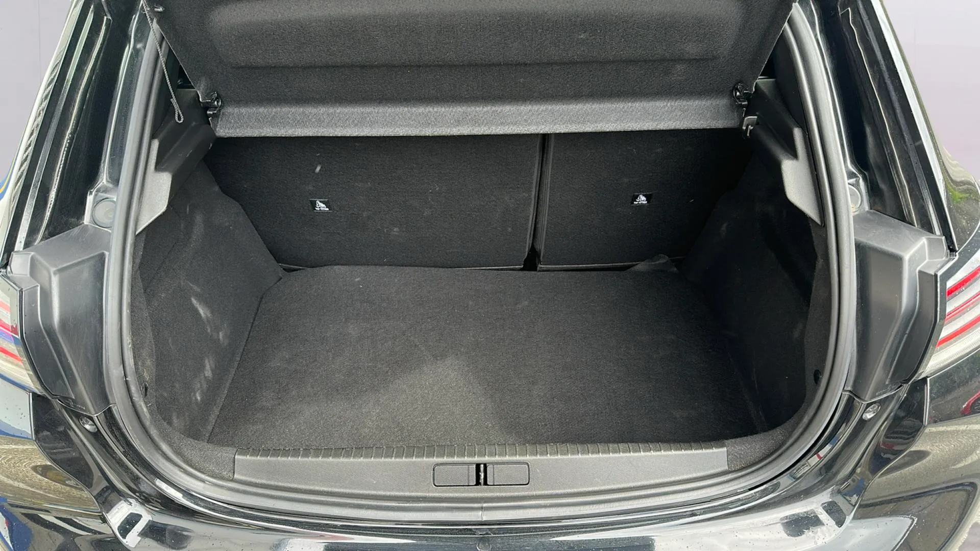 Peugeot 208 Allure Gasolina 100 - foto 18