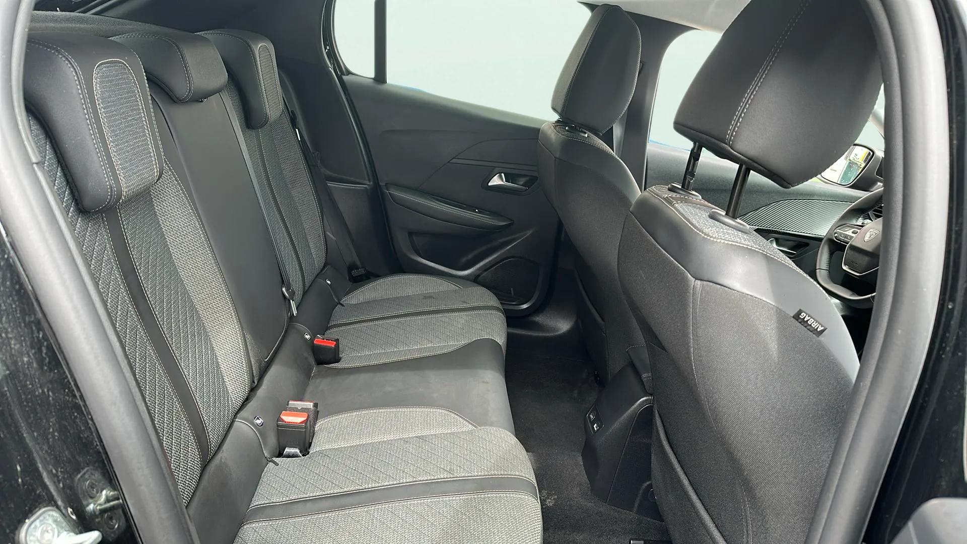 Peugeot 208 Allure Gasolina 100 - foto 16