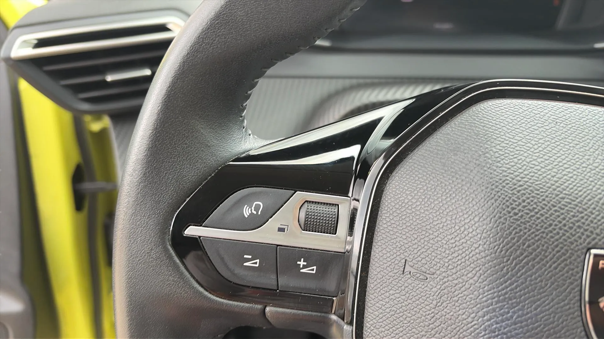 Peugeot 208 Allure Gasolina 100 - foto 16