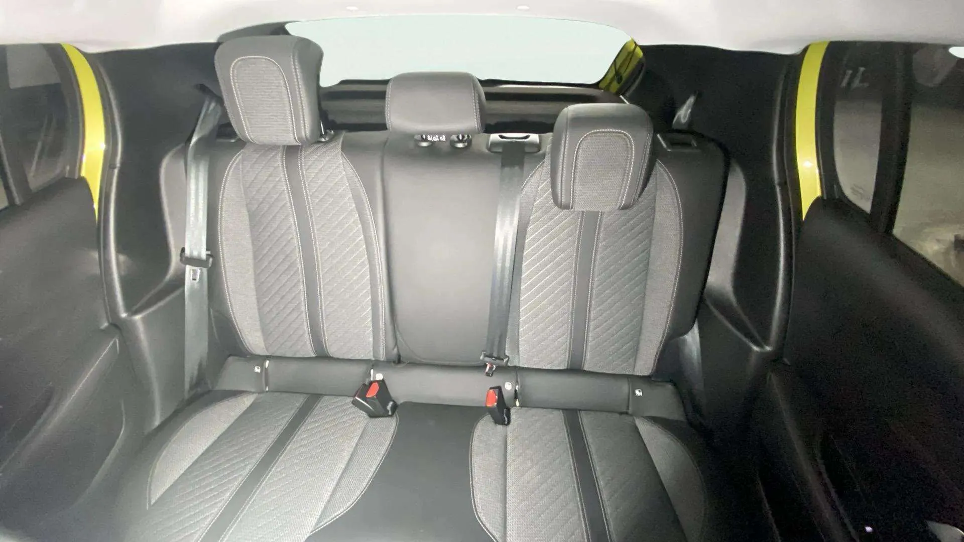 Peugeot 208 Allure Gasolina 100 - foto 34