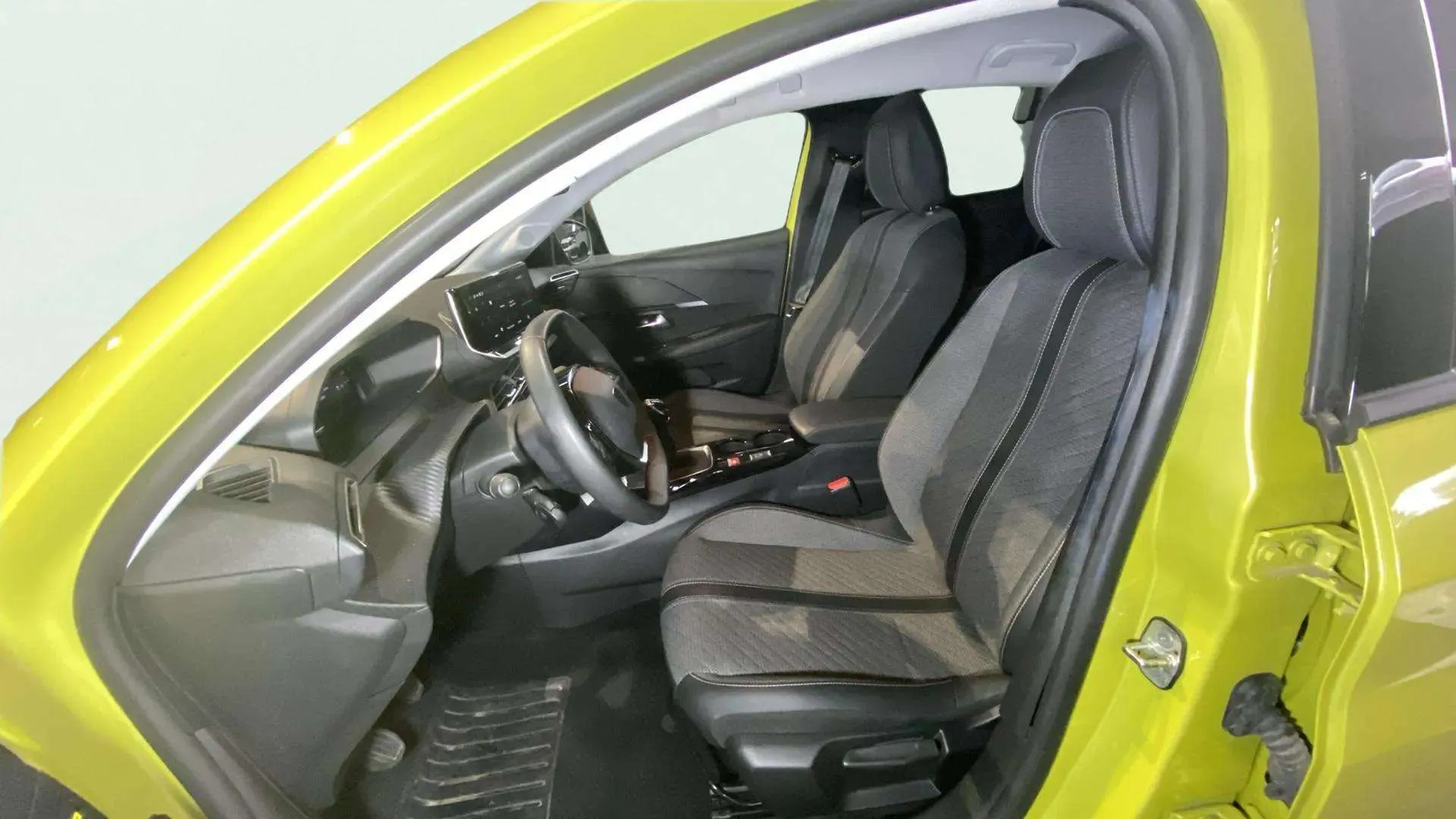Peugeot 208 Allure Gasolina 100 - foto 17