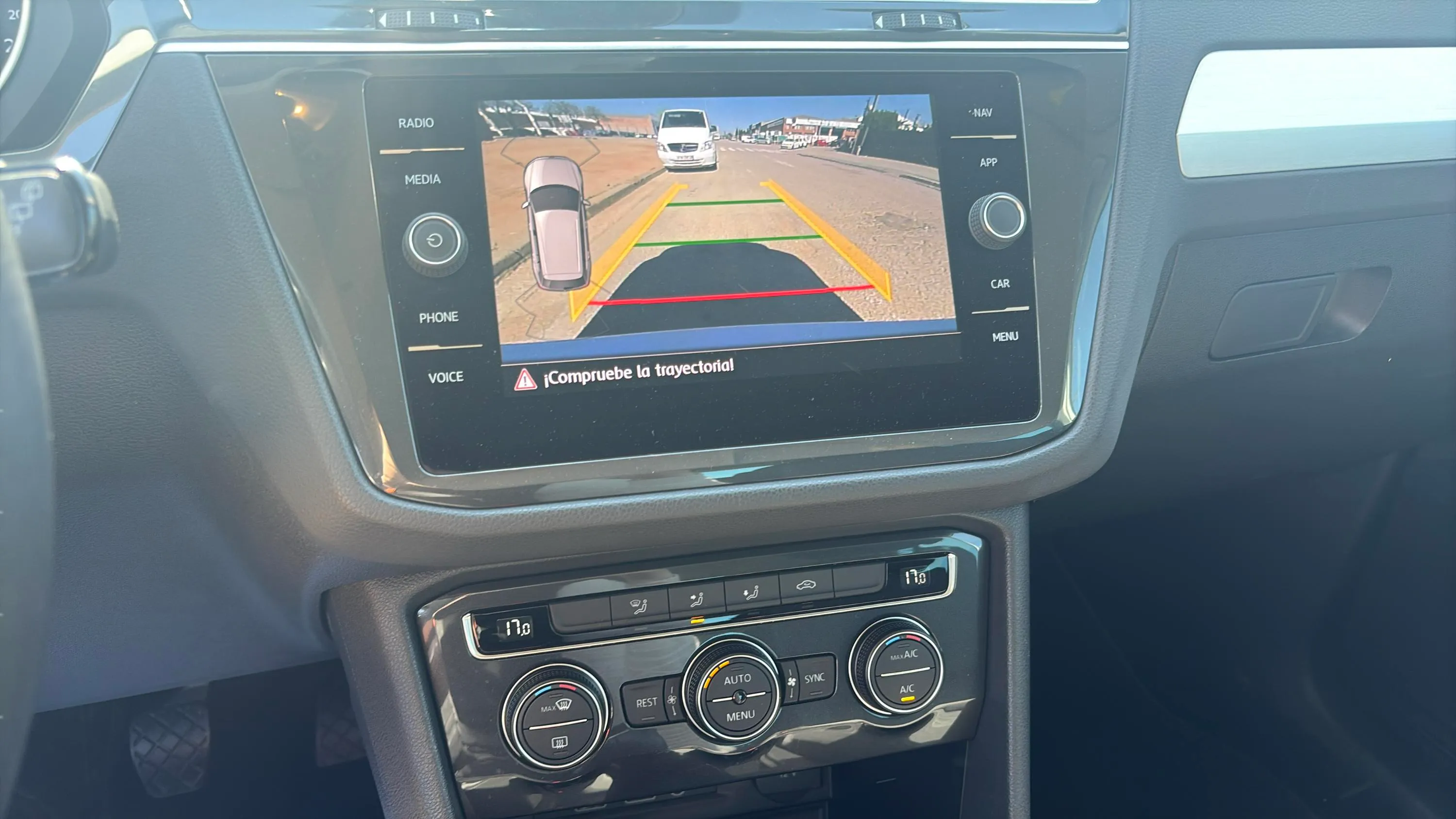 Volkswagen Tiguan Advance 1.5 TSI - foto 16