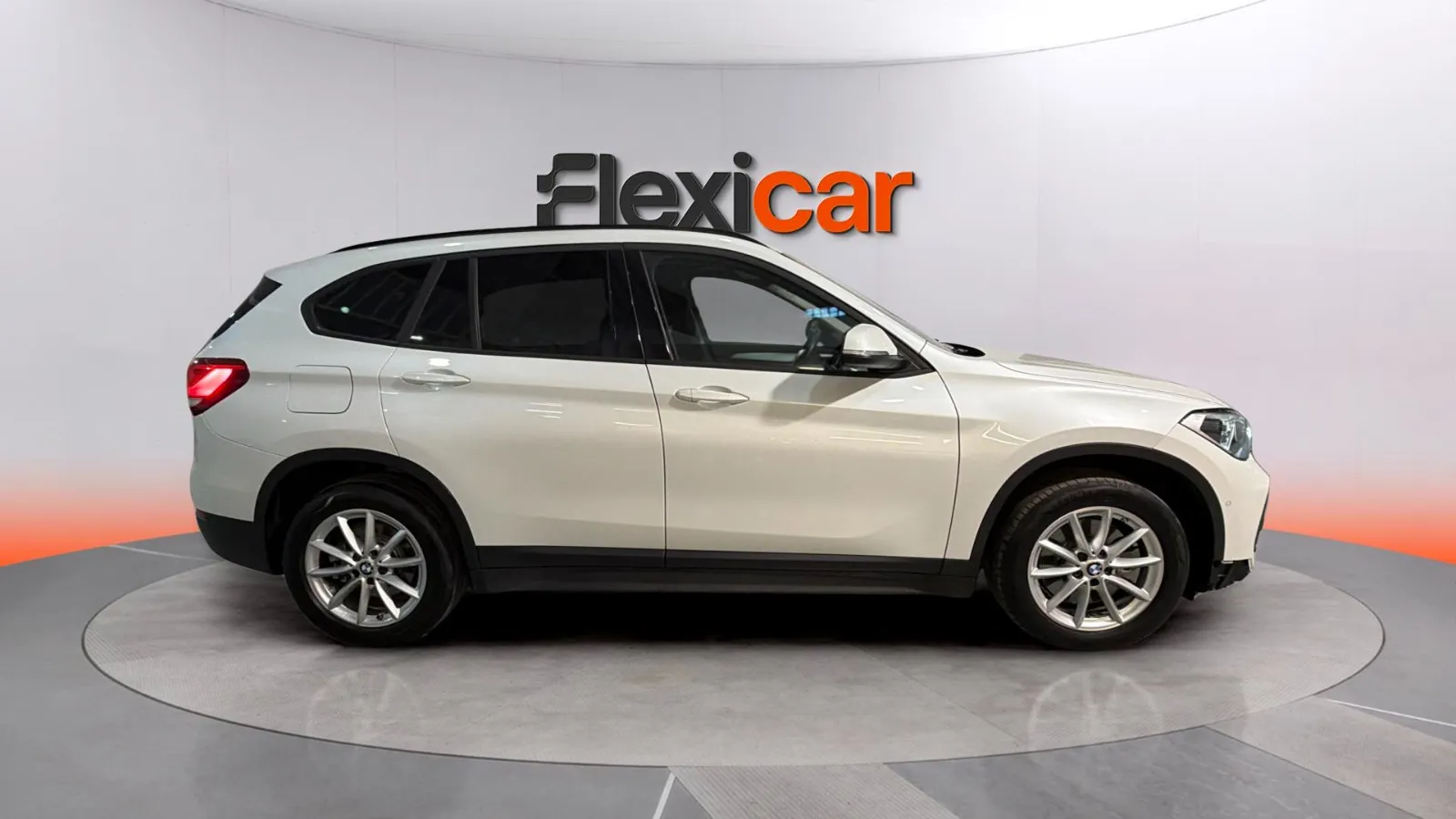 BMW X1 sDrive20dA - foto 2