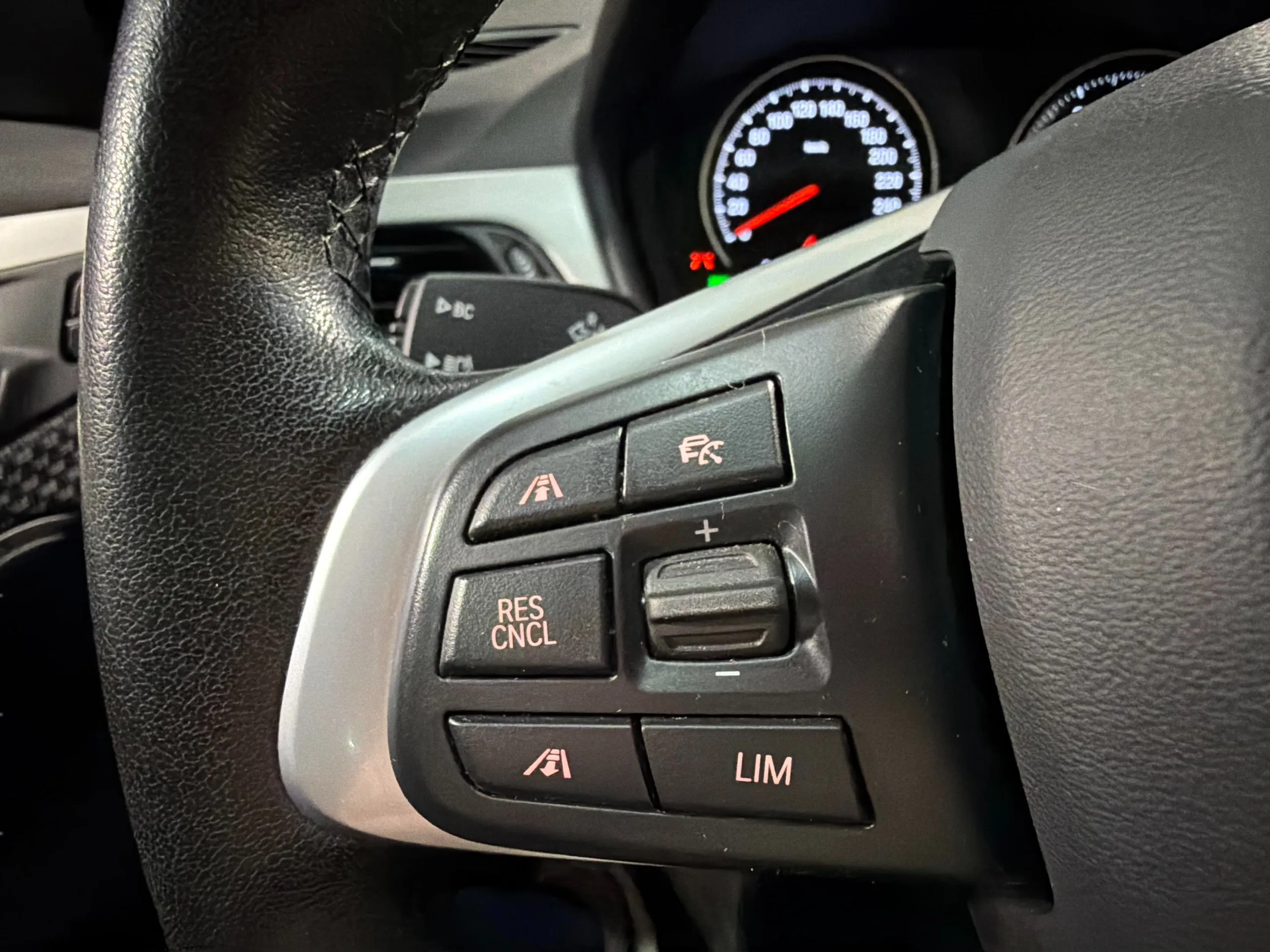 BMW X1 sDrive20dA - foto 8