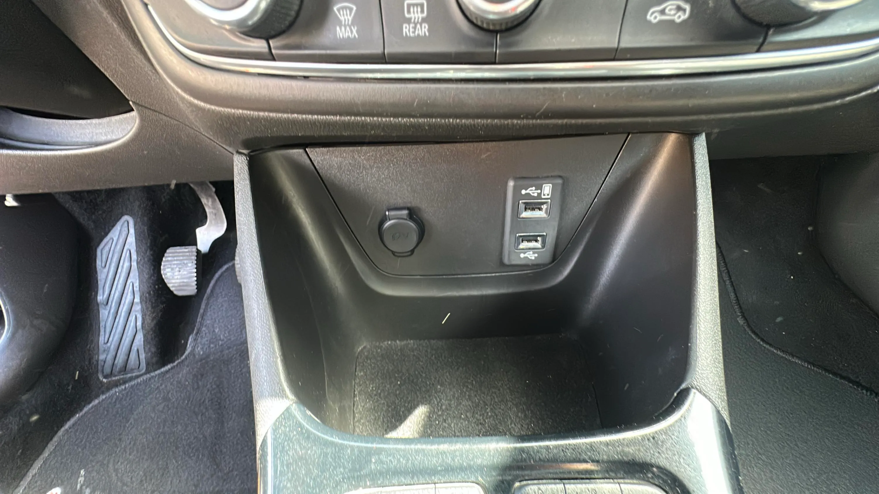 Opel Crossland 1.2 Design Line - foto 19