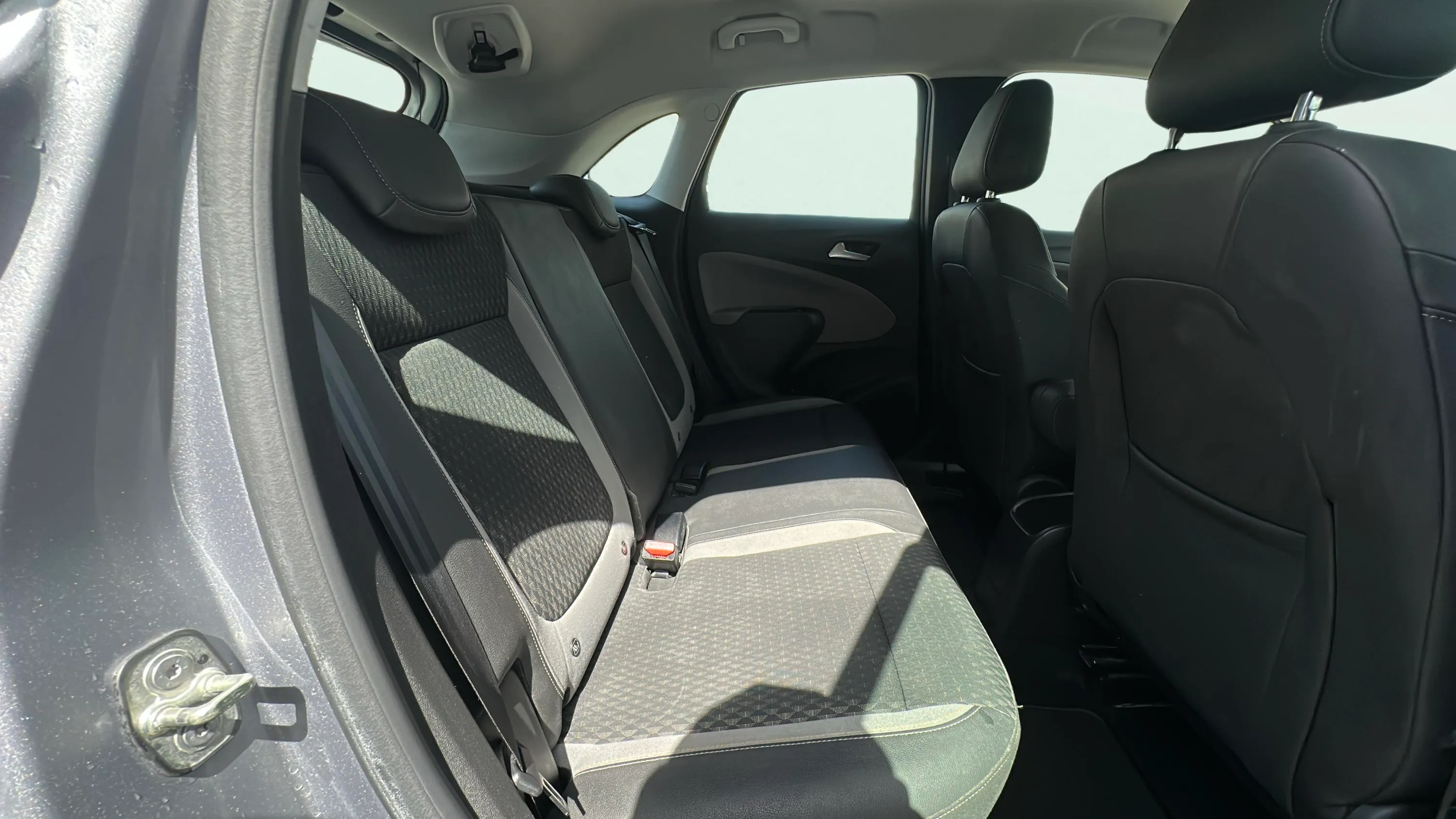 Opel Crossland 1.2 Design Line - foto 23
