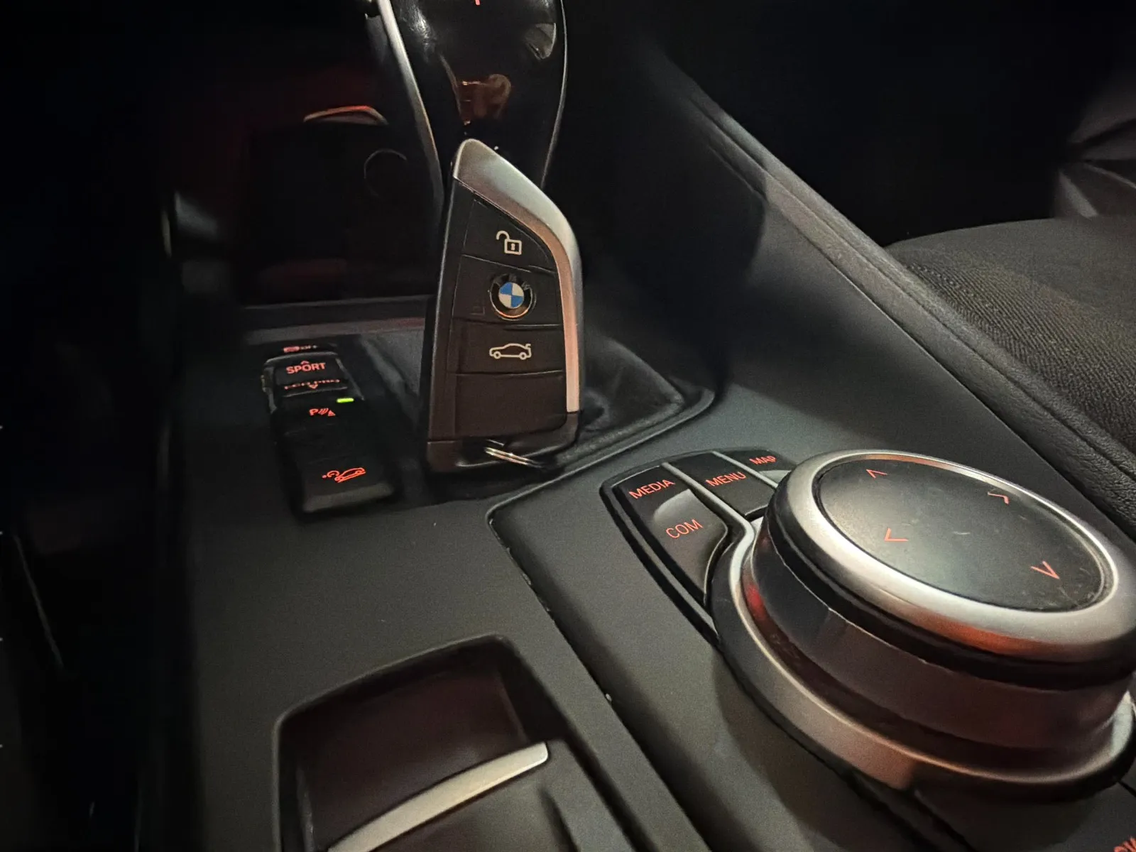 BMW X1 sDrive20dA - foto 14