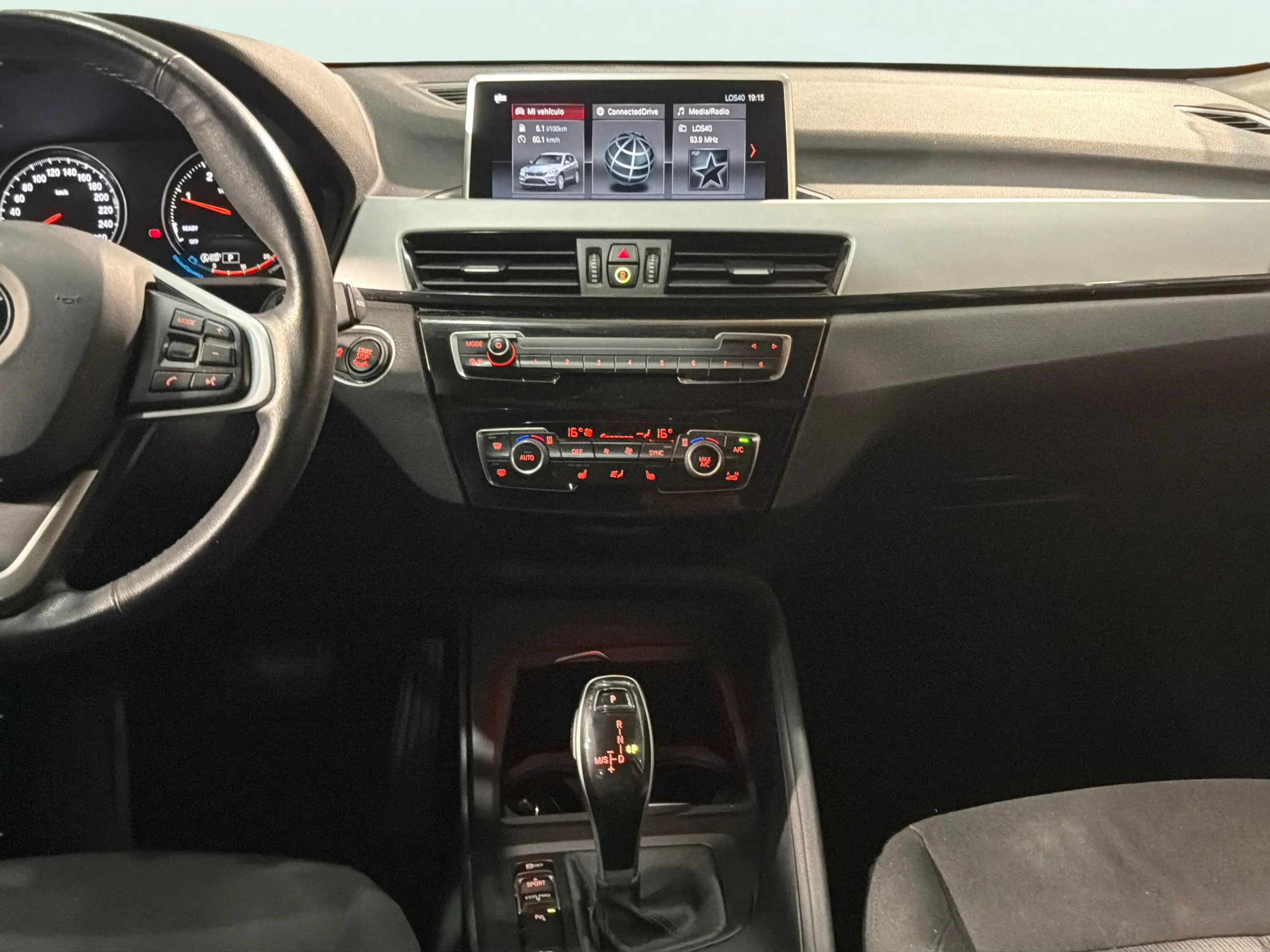 BMW X1 sDrive20dA - foto 10
